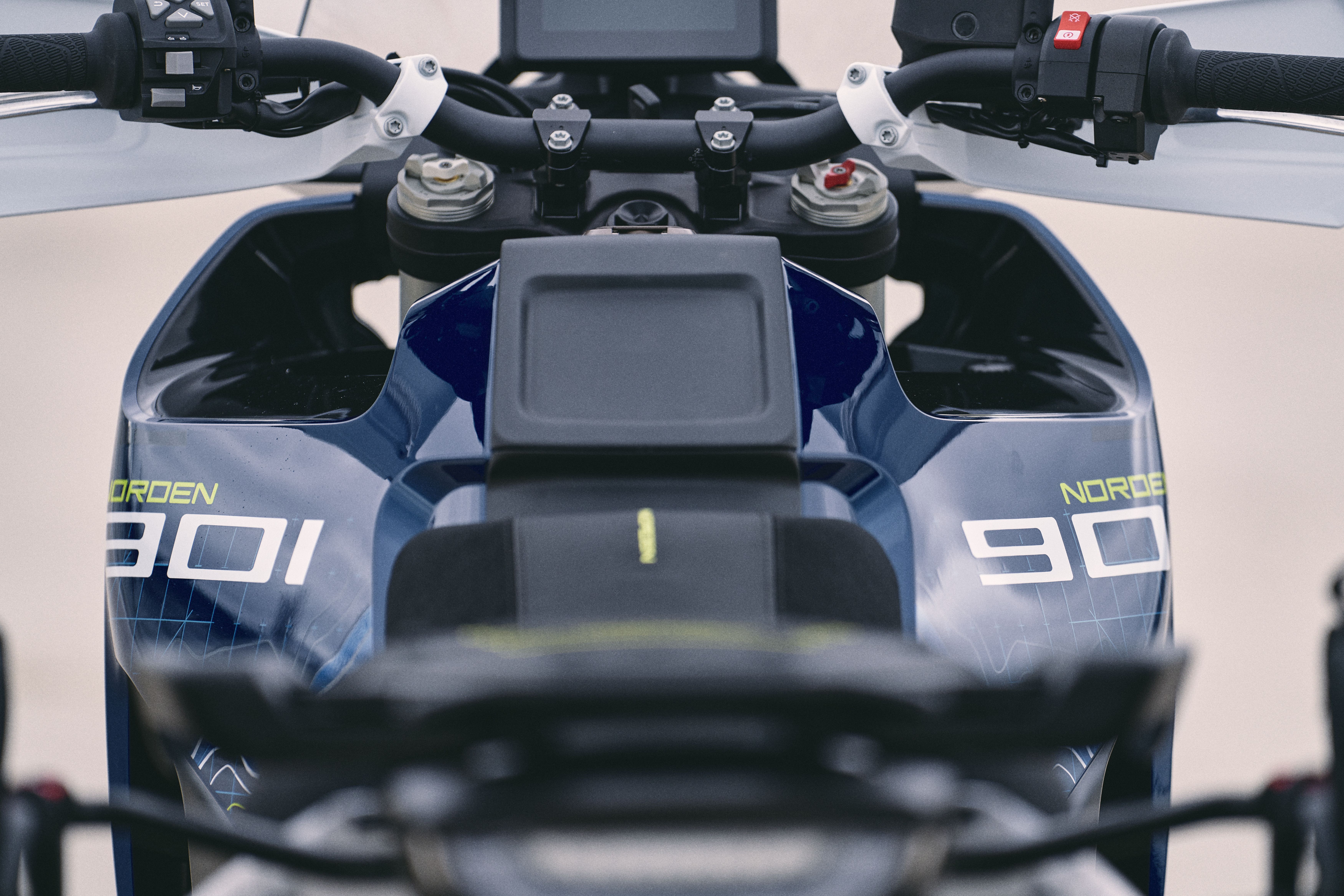 Husqvarna Norden 901 Expedition 2023