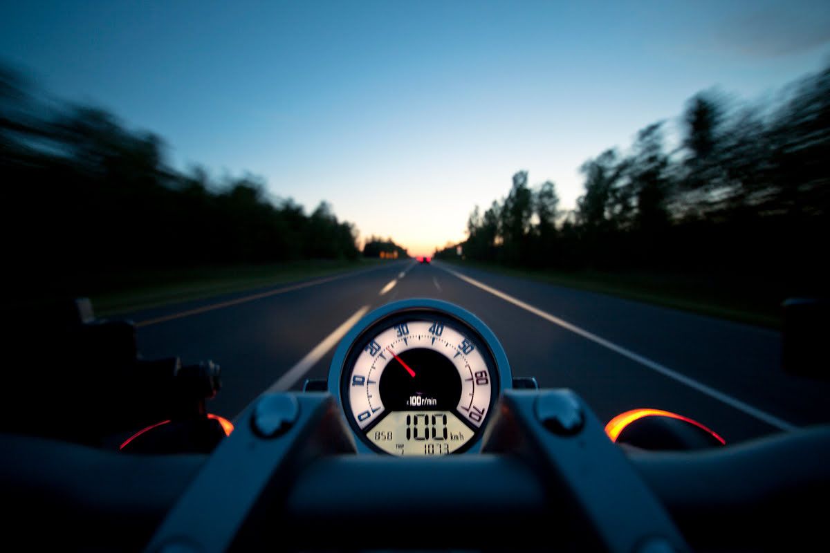 Qué es el ISA y cuándo será obligatorio en una moto