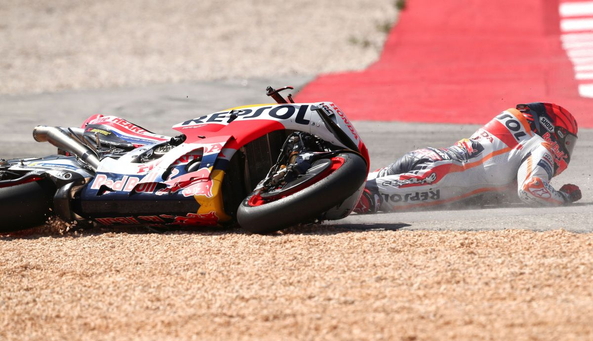 Marc Márquez en el suelo en Portimao Marc Márquez en el suelo en Portimao
