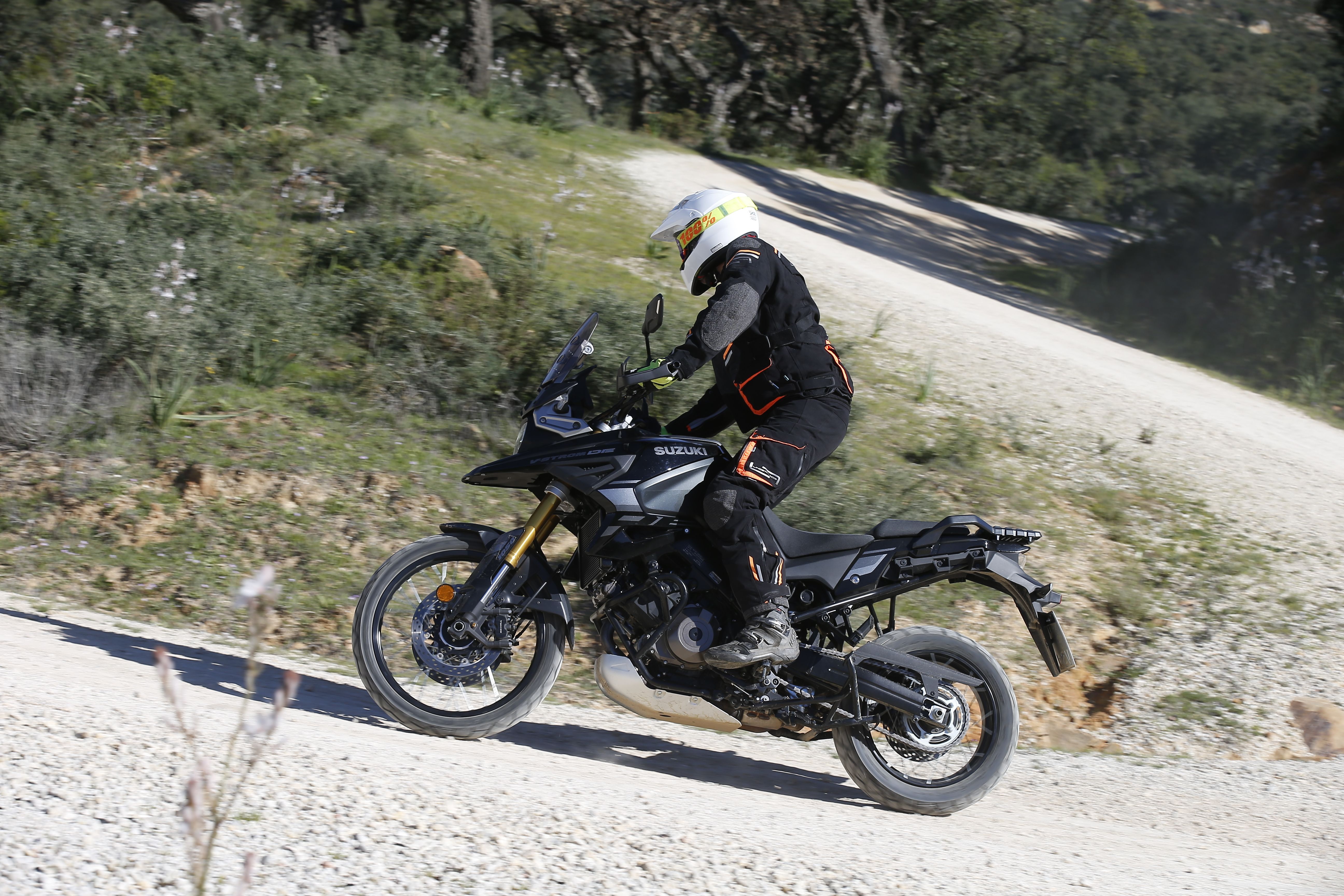 Fotos SUZUKI V-STROM 1050 TECH / DE 