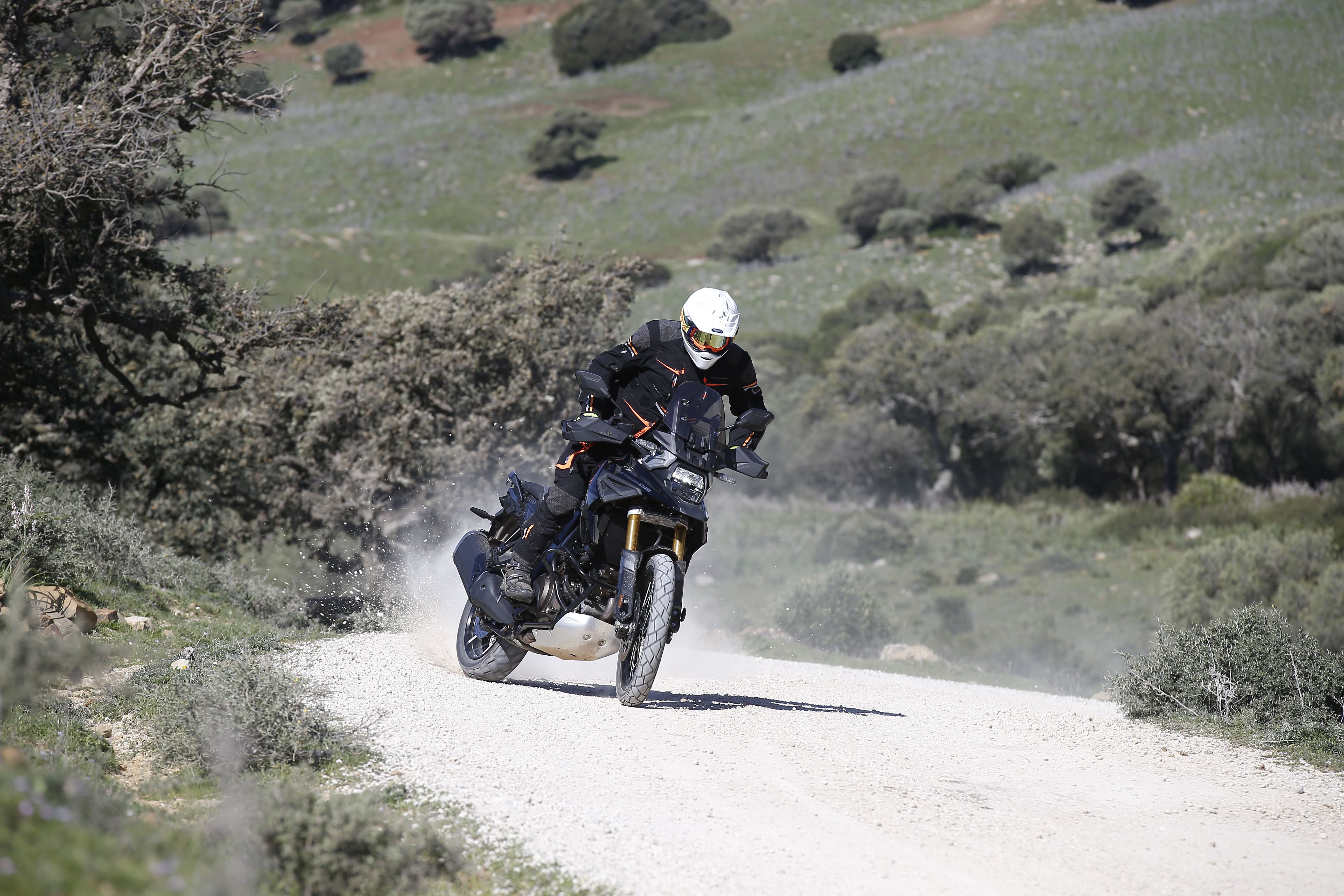 Fotos SUZUKI V-STROM 1050 TECH / DE 
