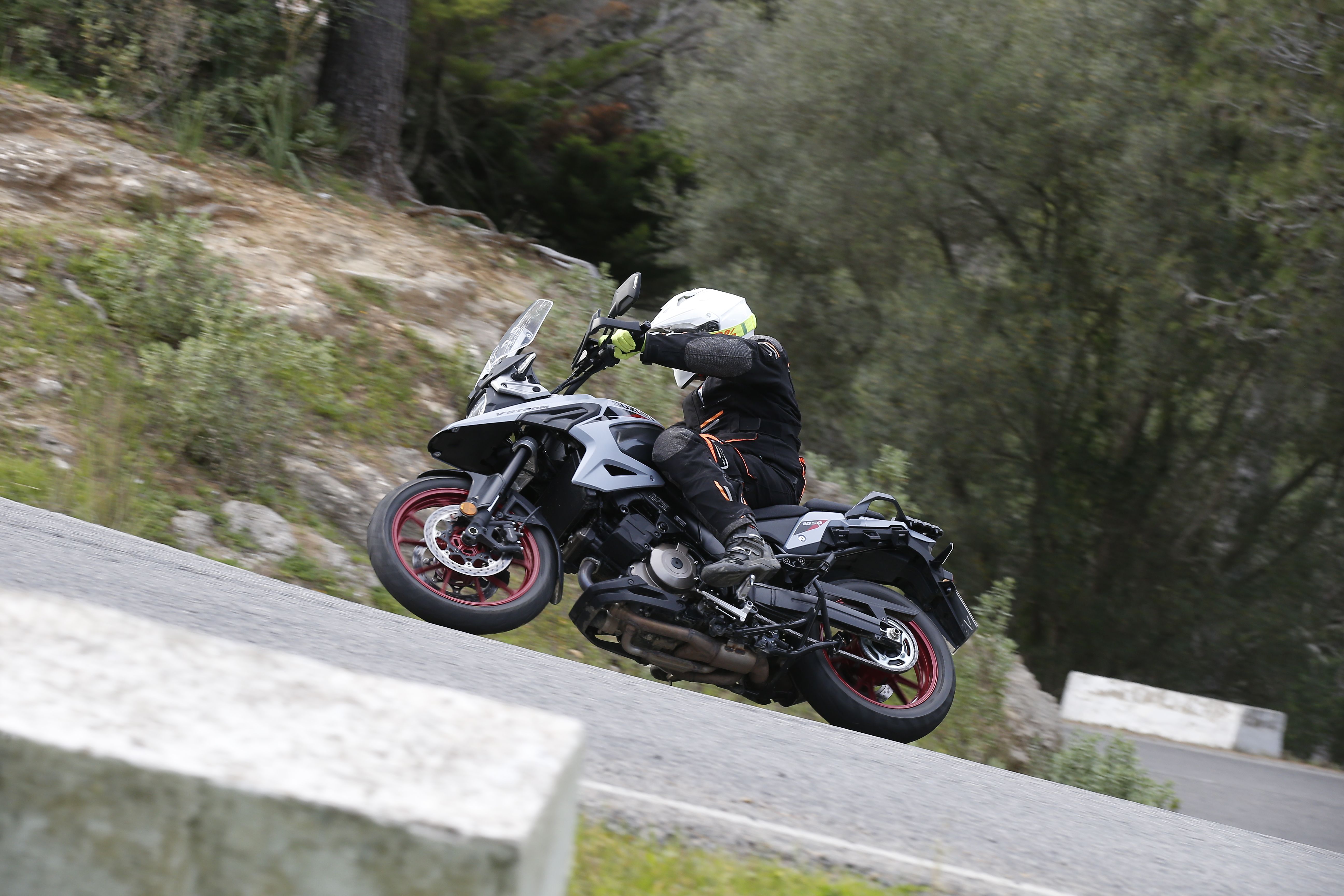 Fotos SUZUKI V-STROM 1050 TECH / DE 