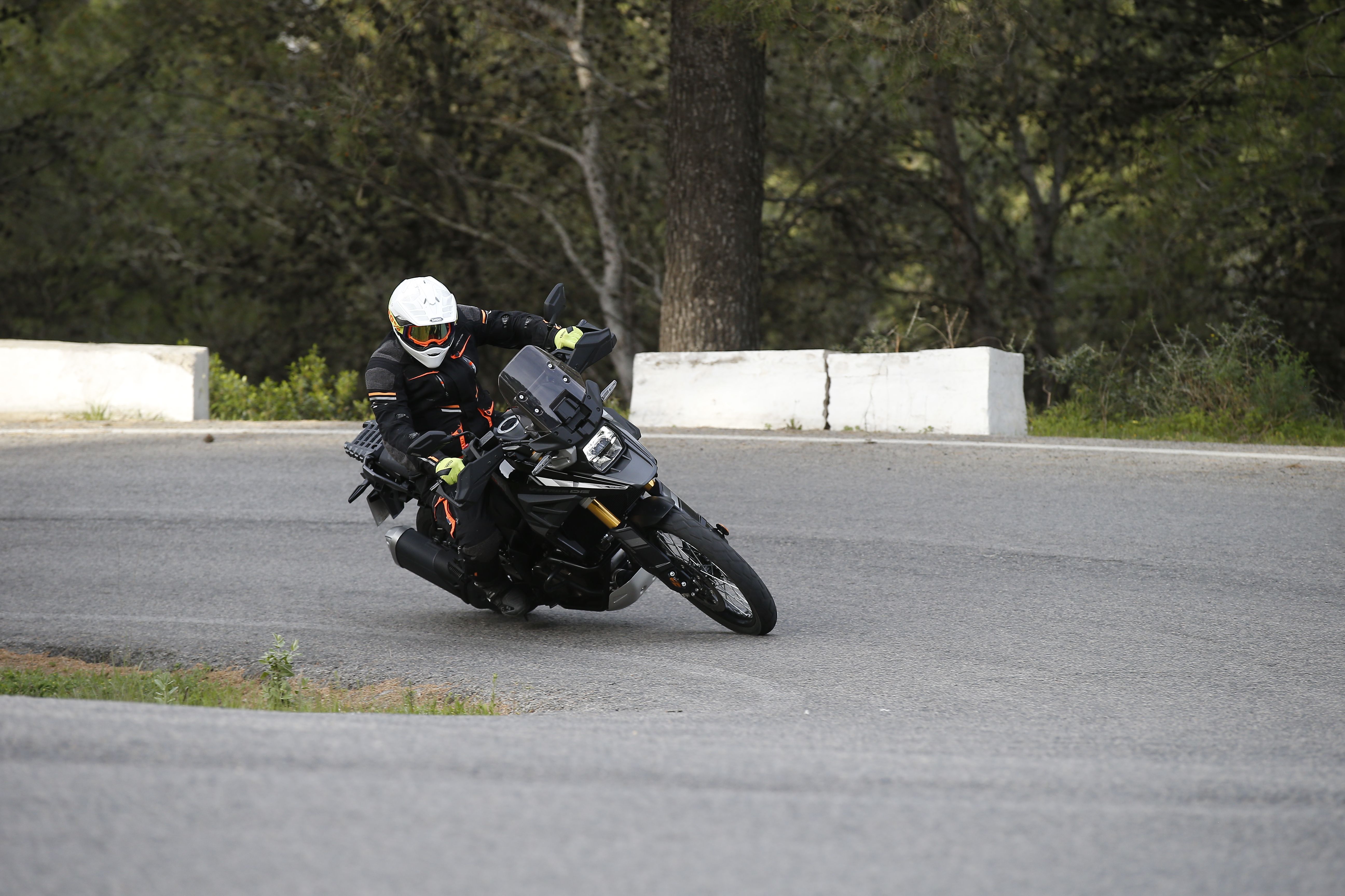 Fotos SUZUKI V-STROM 1050 TECH / DE 