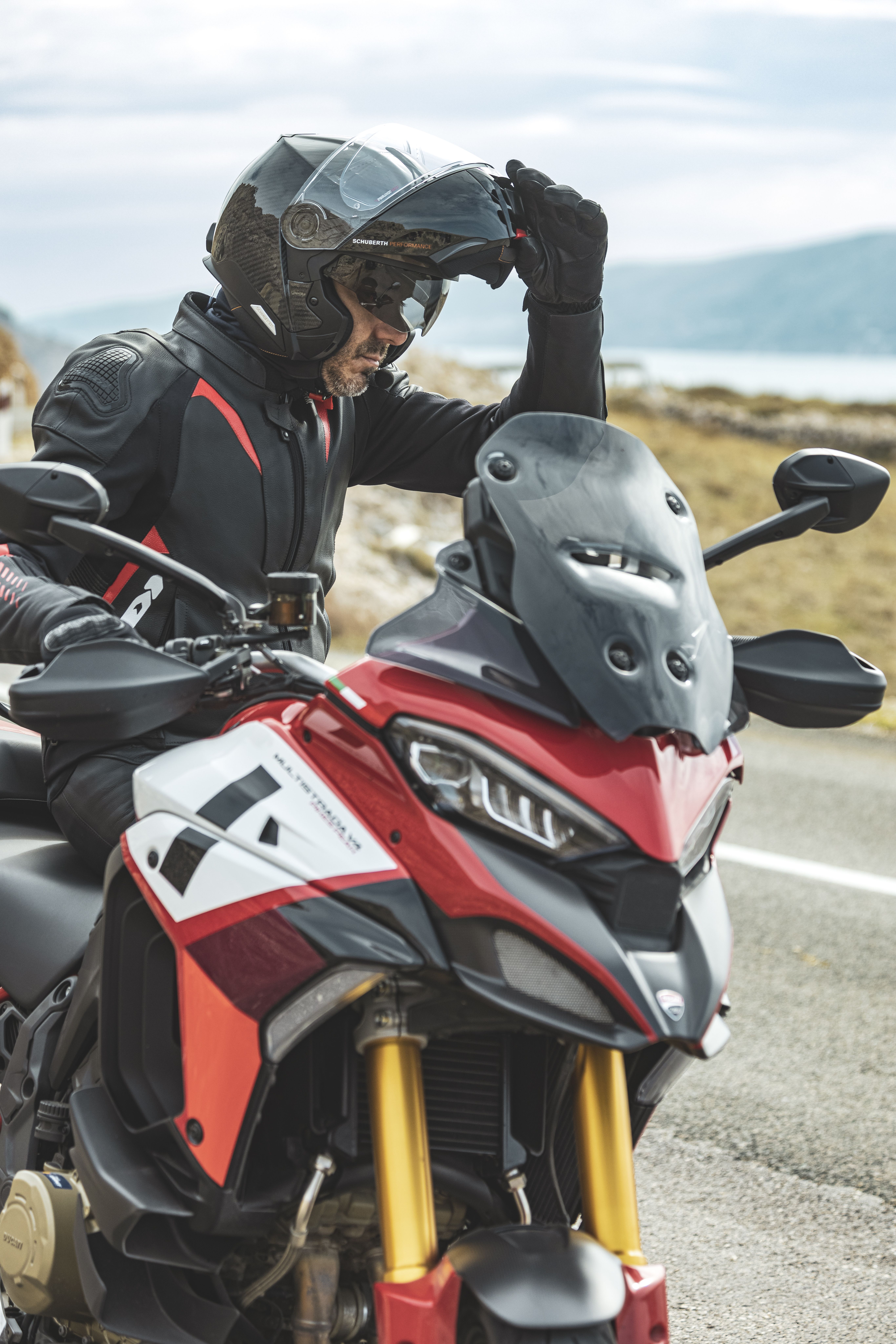 Fotos casco Schuberth C5 Carbon. 