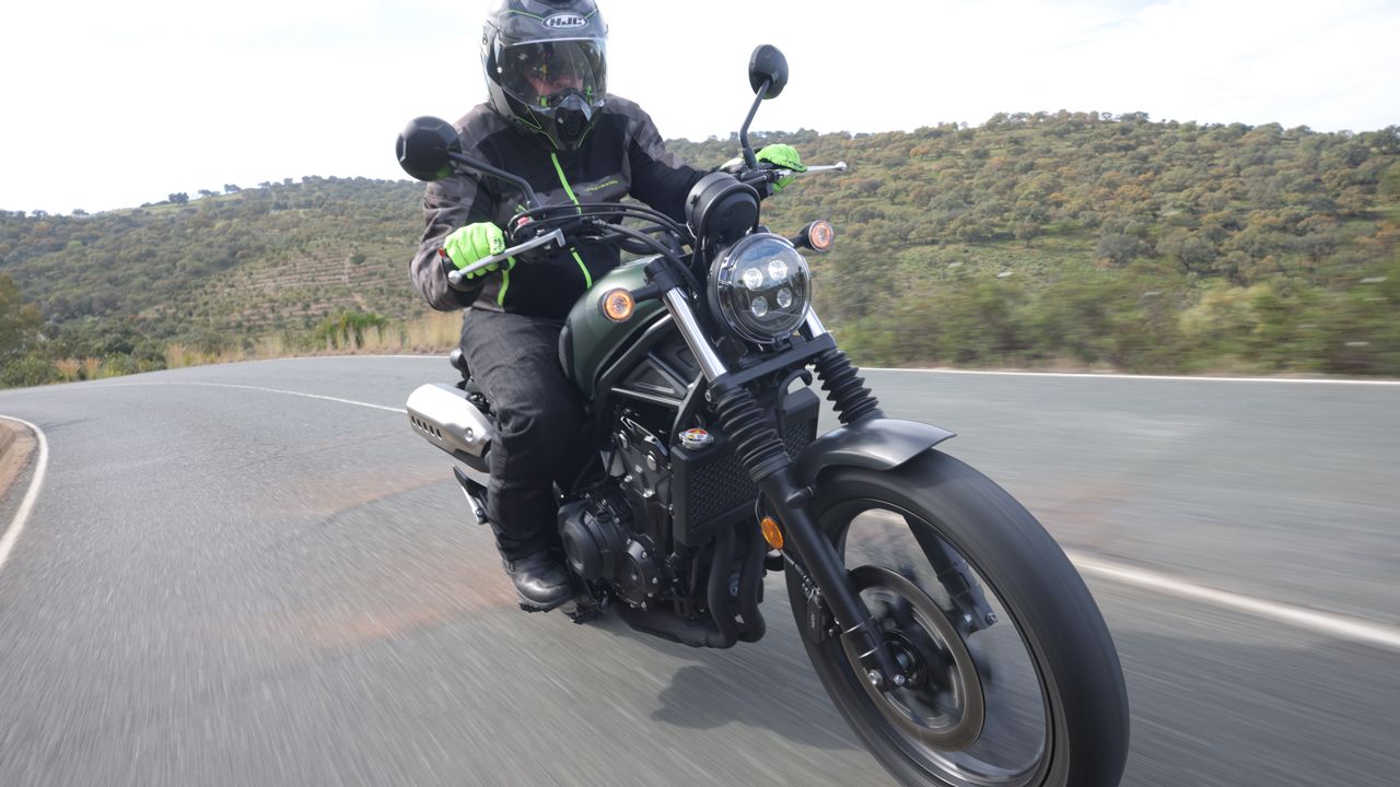 Prueba Honda CL500 2023