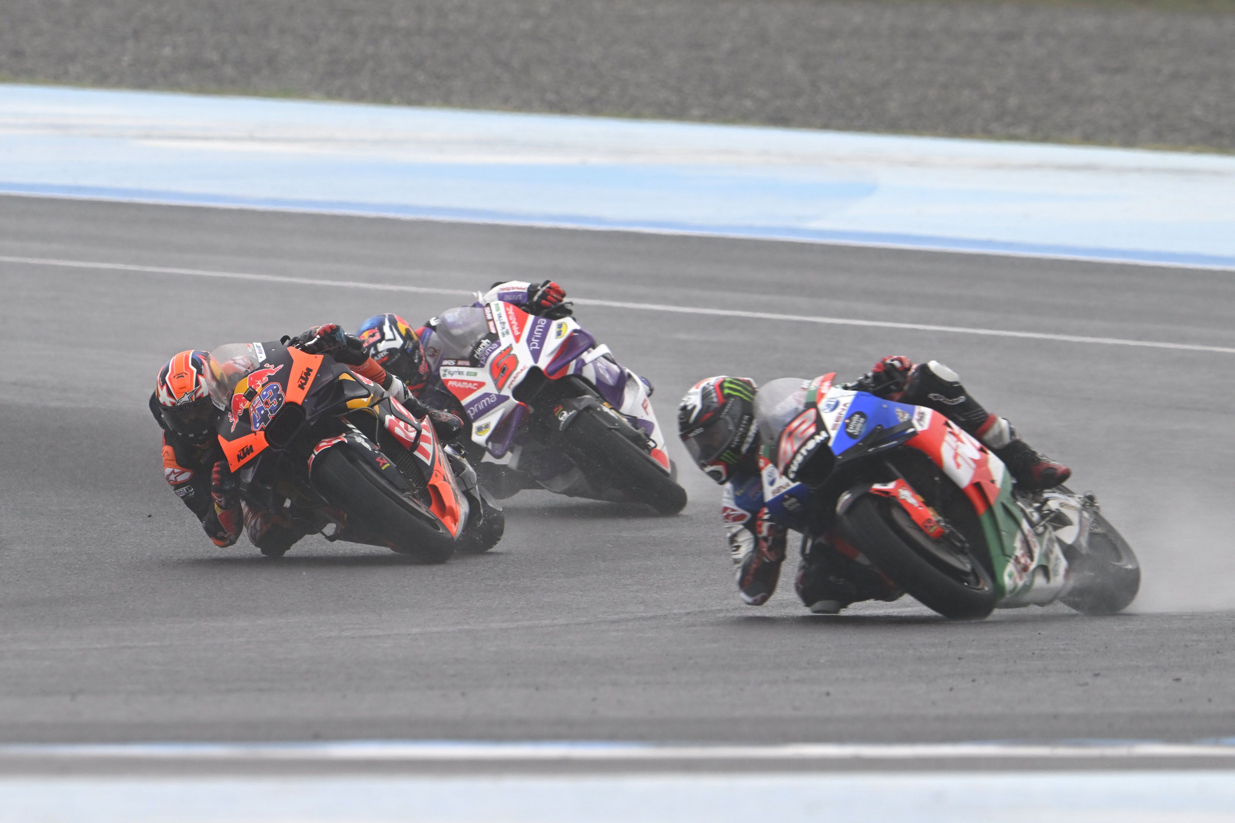 Álex Rins se abre ante Jack Miller y Johann Zarco, MotoGP Argentina 2023