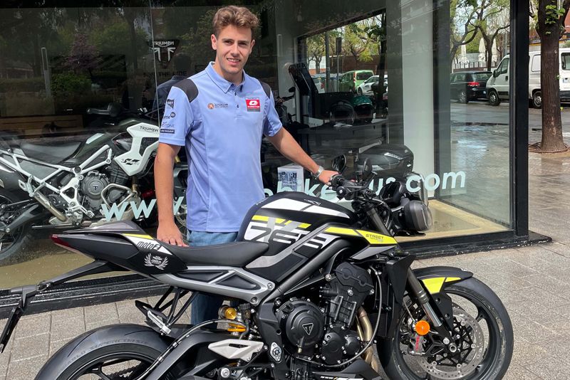 Jeremy Alcoba, ganador del Triumph Triple Trophy 2022.