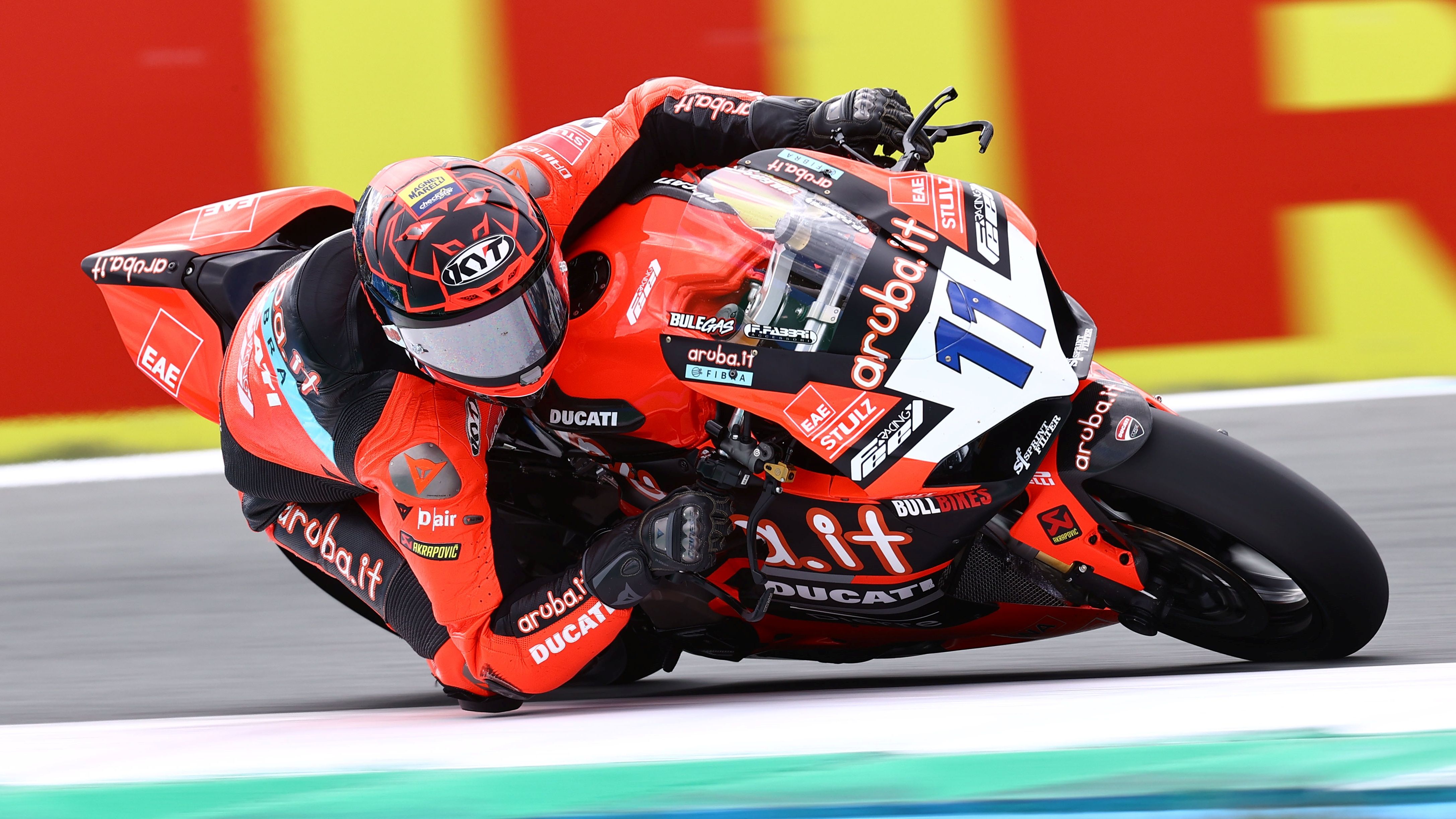 Nicolò Bulega sale más líder de Supersport tras firmar el doblete en Assen