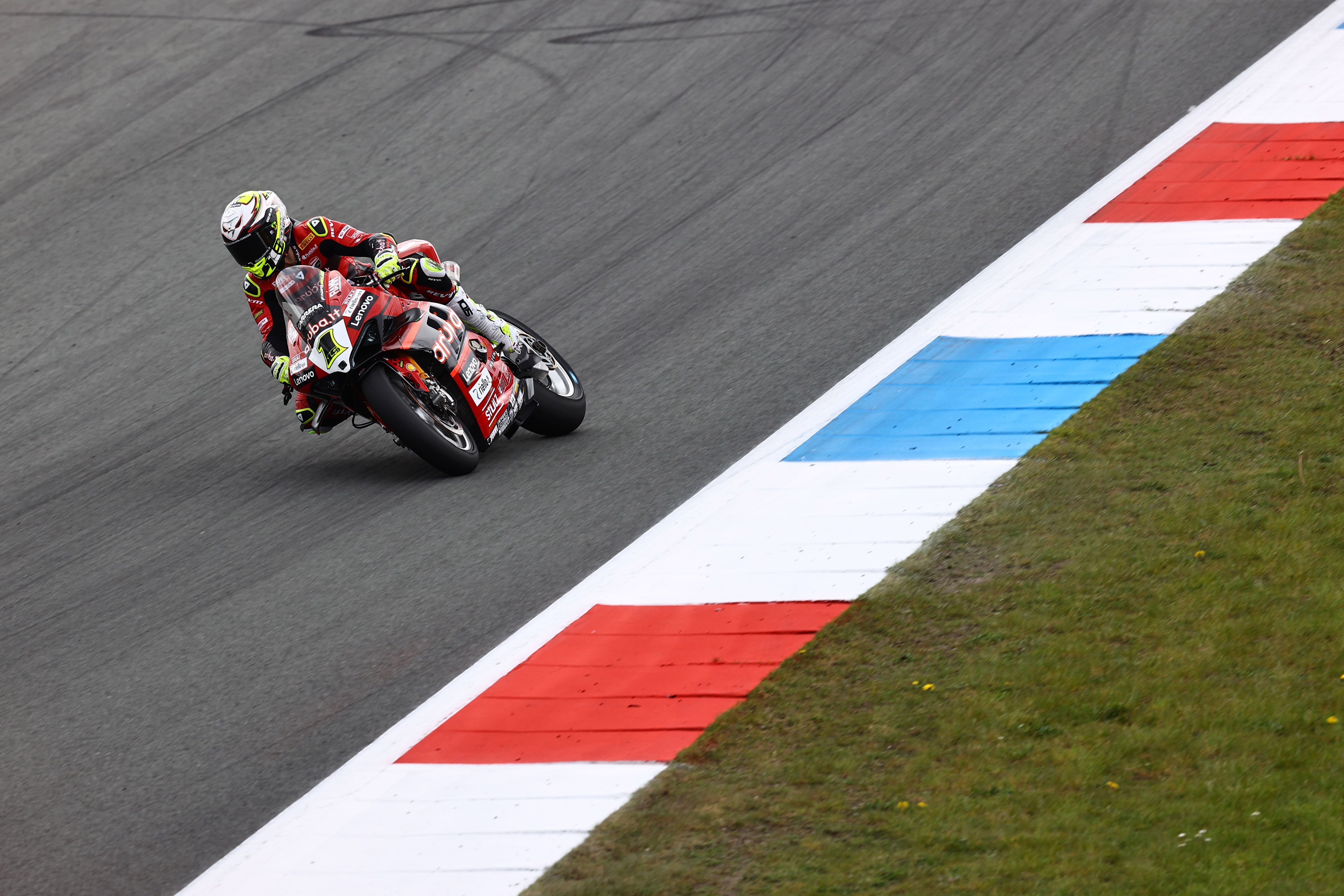 Álvaro Bautista firmó otro fin de semana perfecto, WSBK Assen 2023