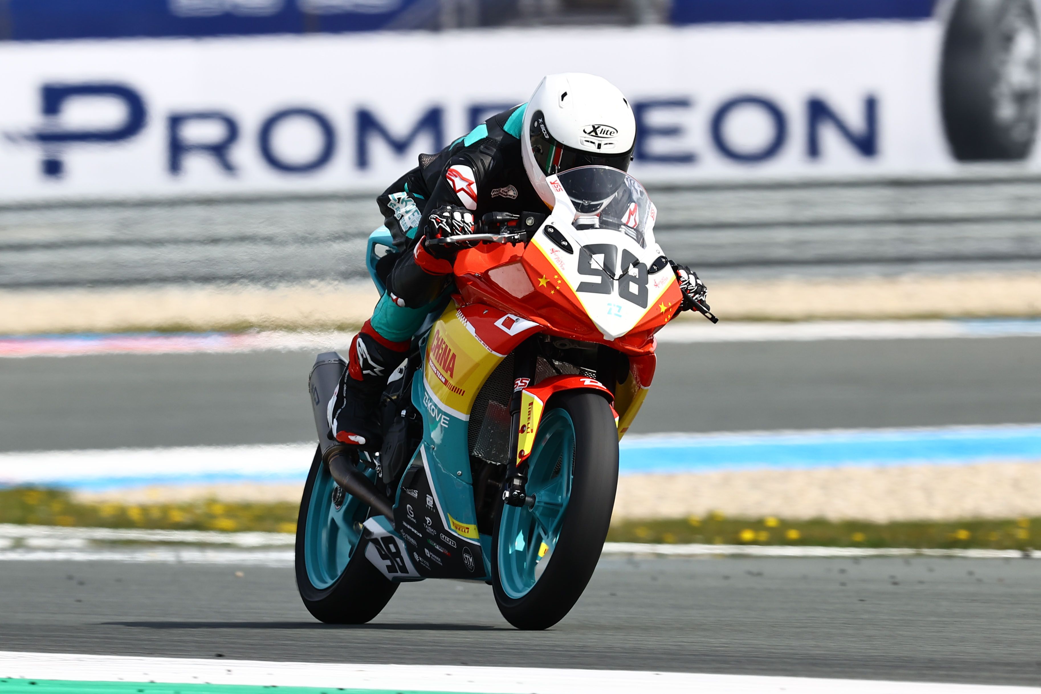 Shengjunjie Zhou completó la primera carrera de la Kove 321RR, SSP300 Assen 2023