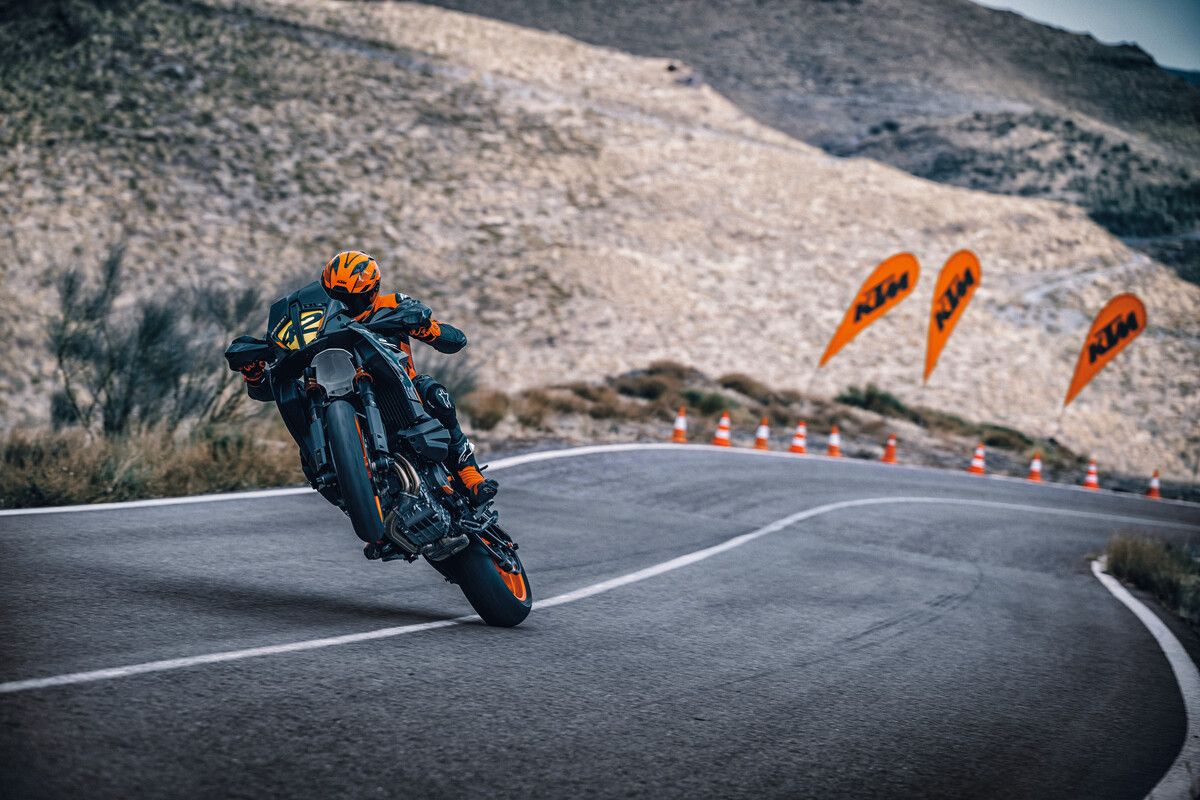 Fotos KTM 890 SMT