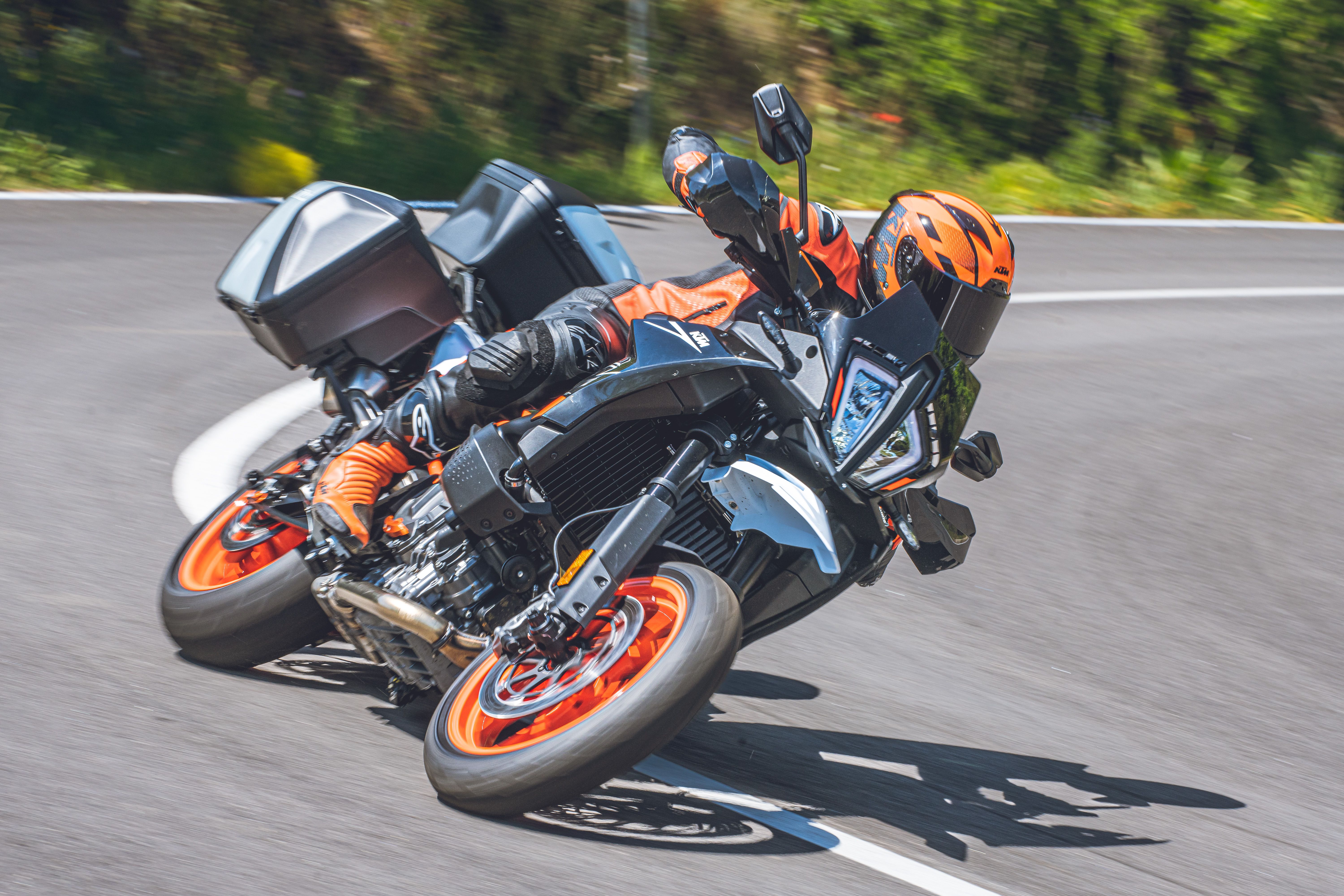 Fotos KTM 890 SMT