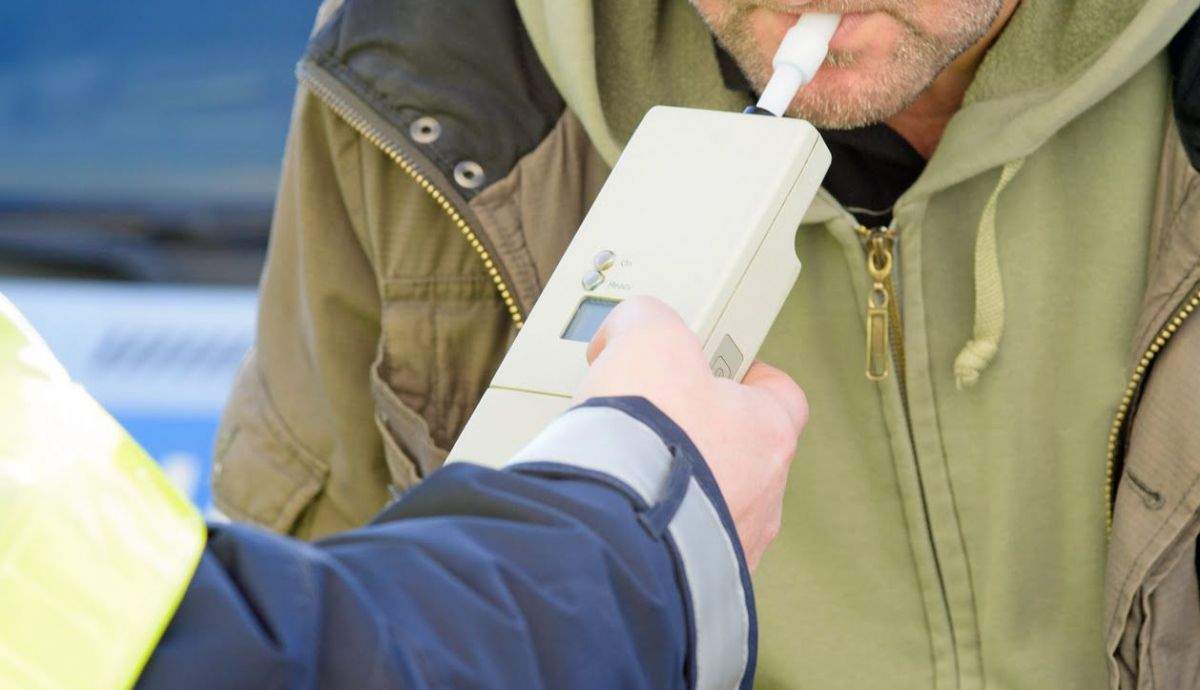 ¿Cómo saber si doy positivo en alcohol antes de conducir?