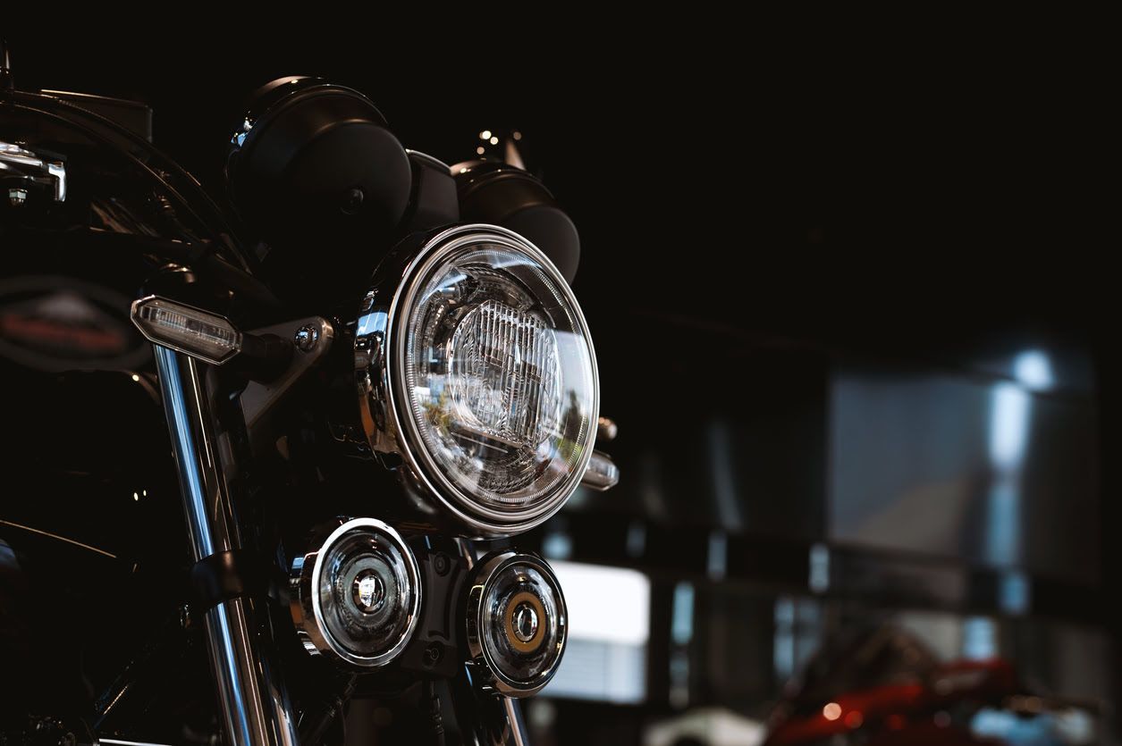 Cómo pulir los faros de la moto
