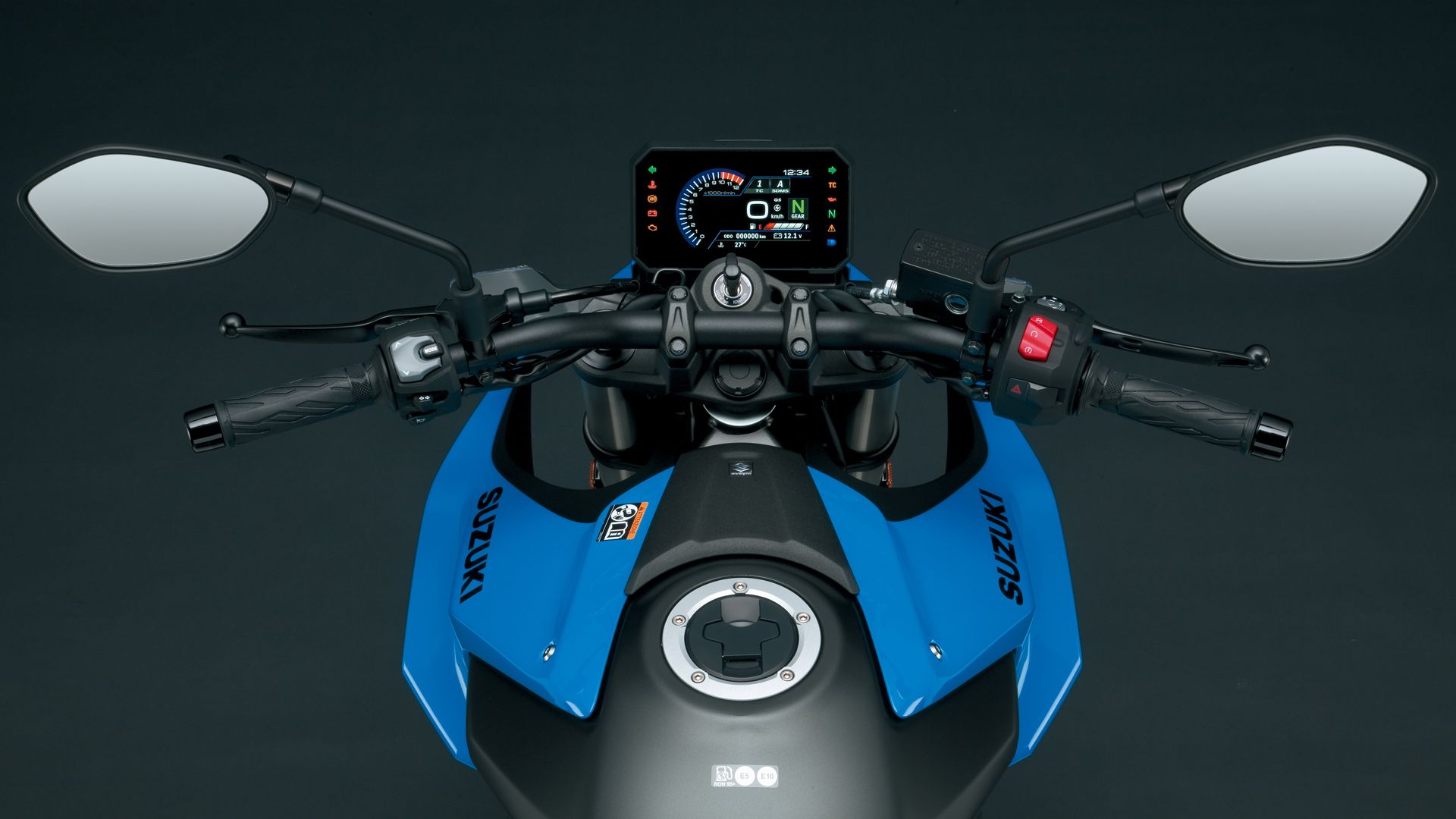 Suzuki GSX 8S 2023 Detalles (2)