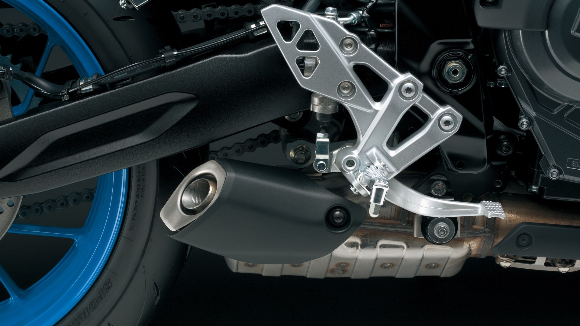 Suzuki GSX 8S 2023 Detalles (12)