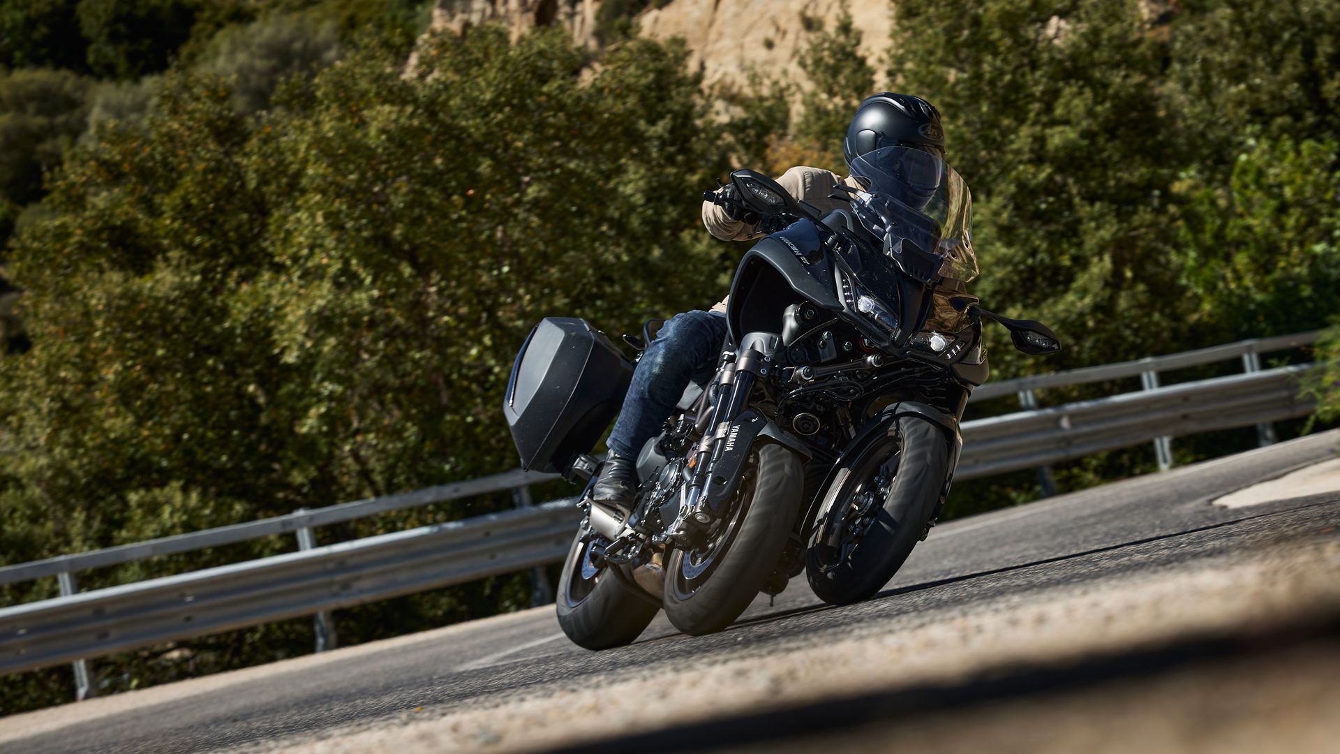 Yamaha Niken GT 2023 Accion (14)