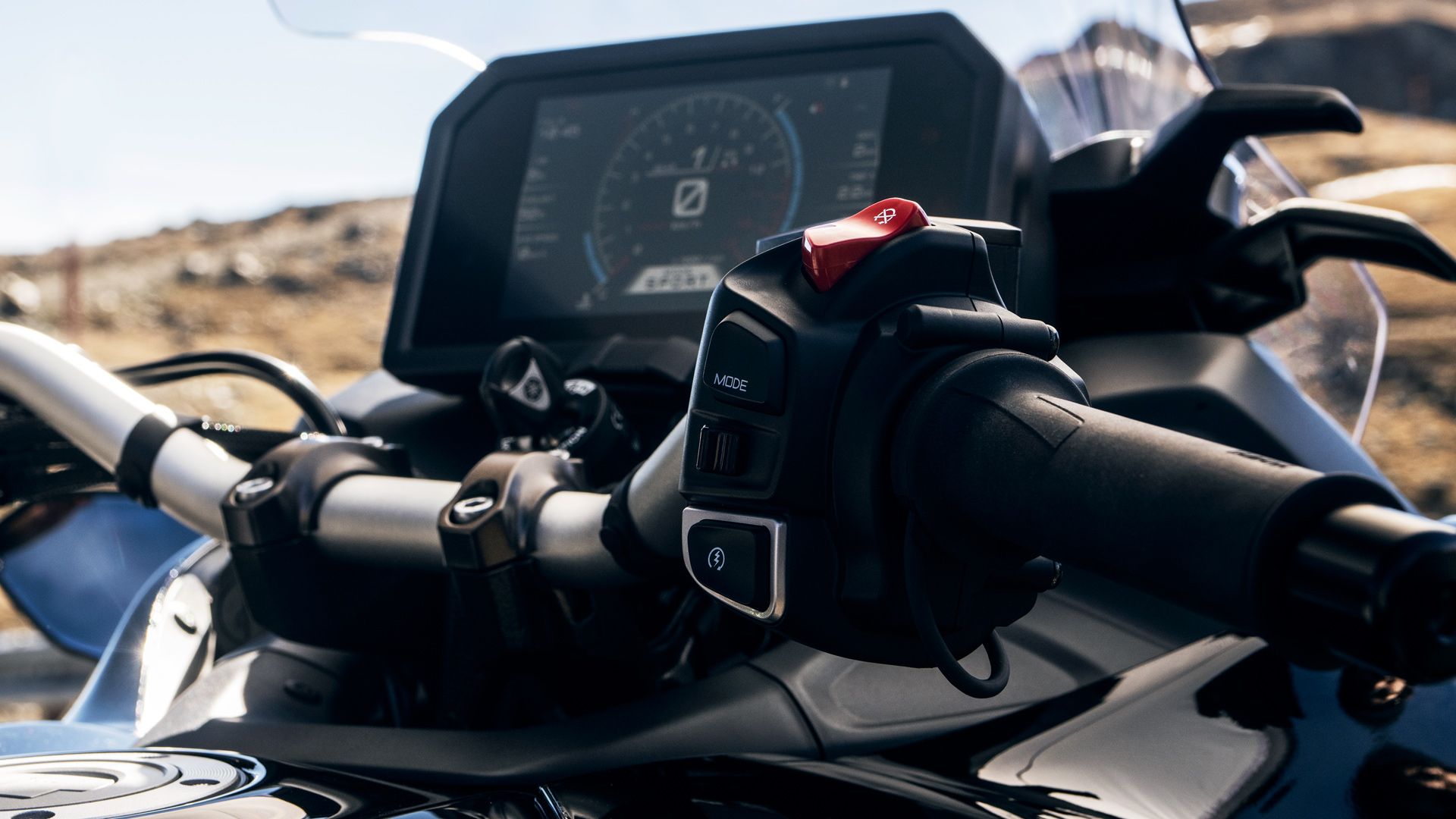 Yamaha Niken GT 2023 Detalles (7)