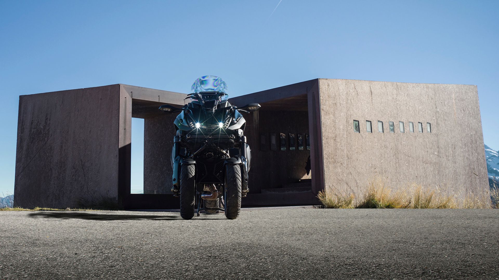 Yamaha Niken GT 2023 Estaticas (4)