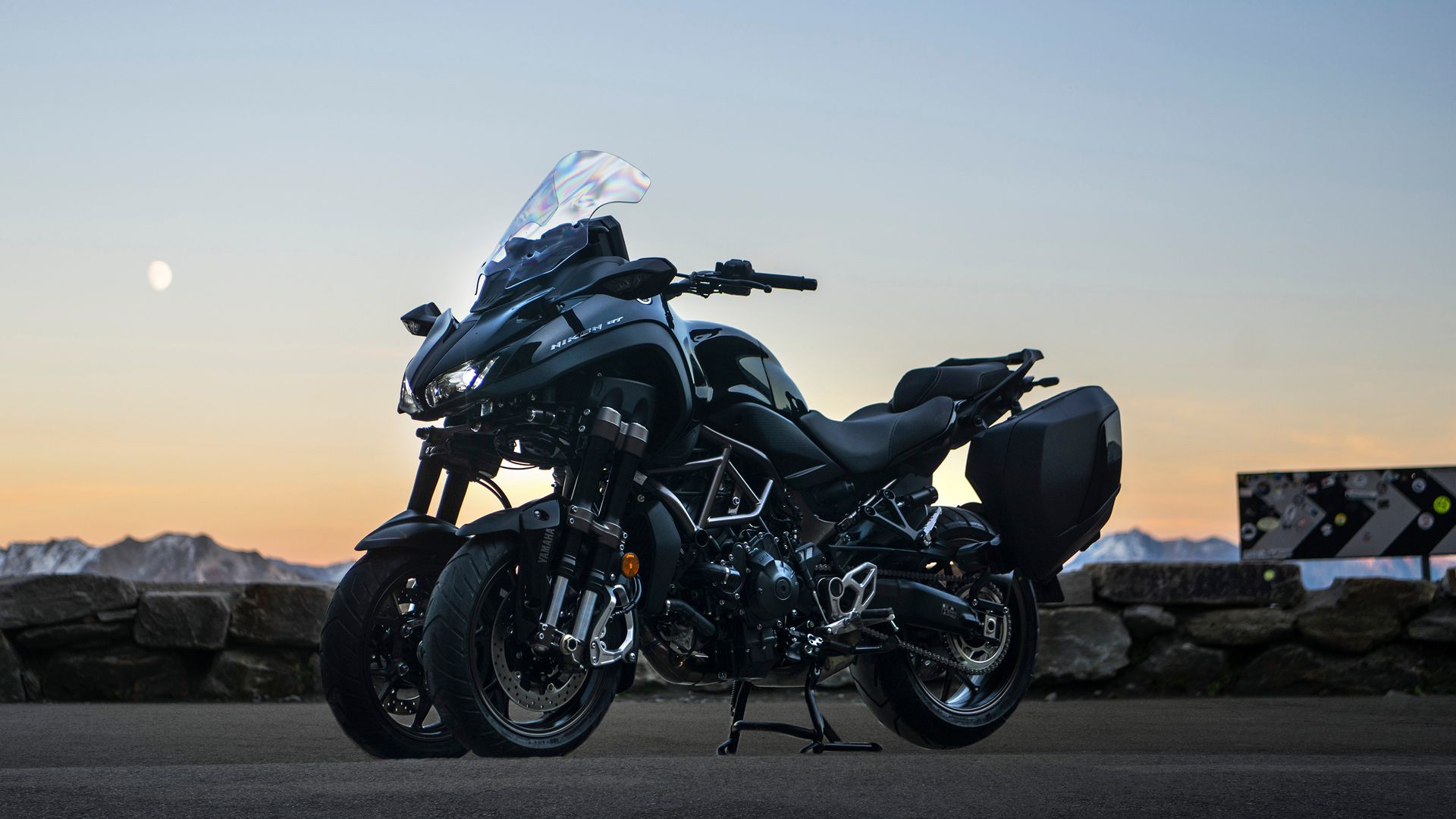 Yamaha Niken GT 2023 Estaticas (5)