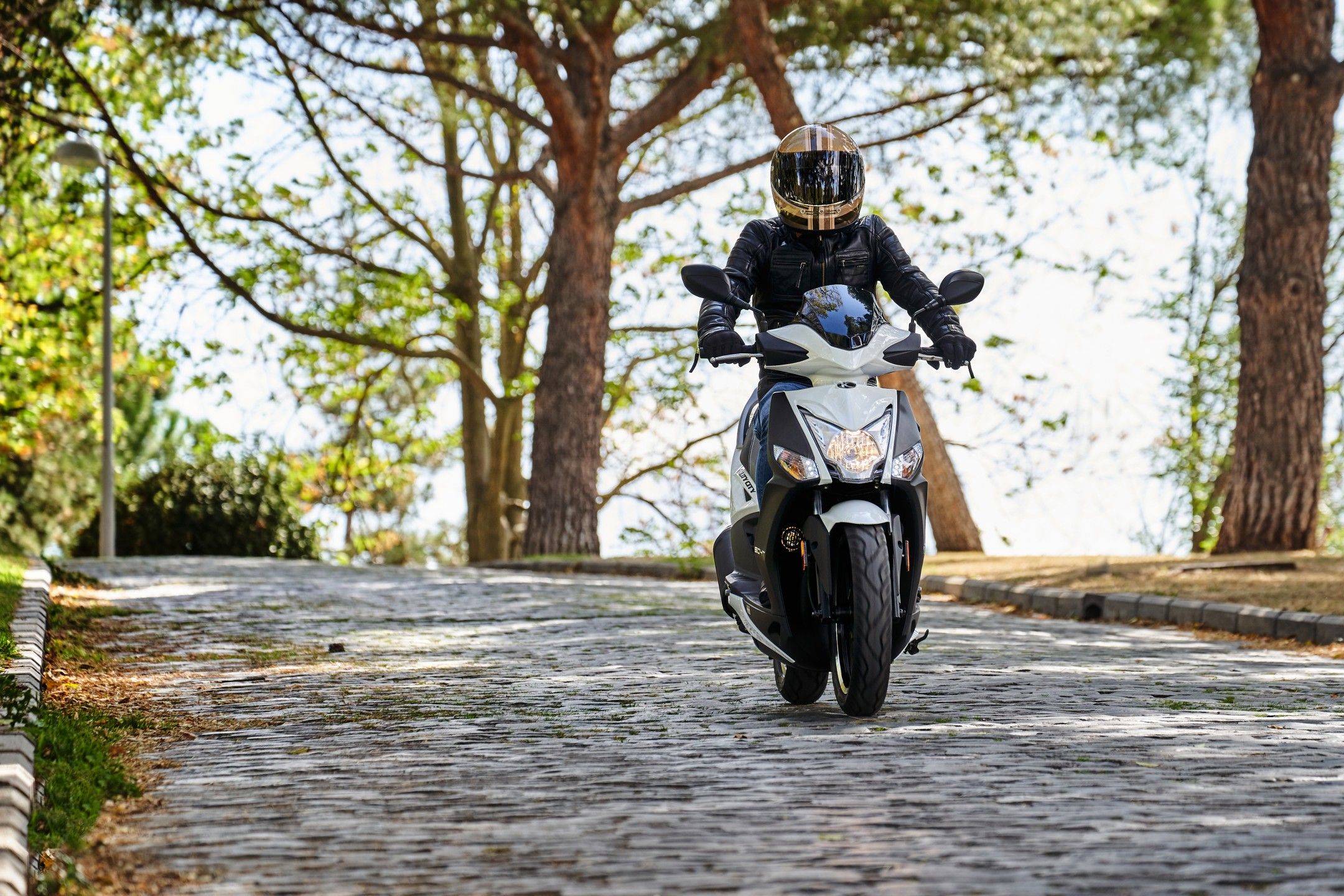 Las matriculaciones de motos siguen creciendo en abril de 2023