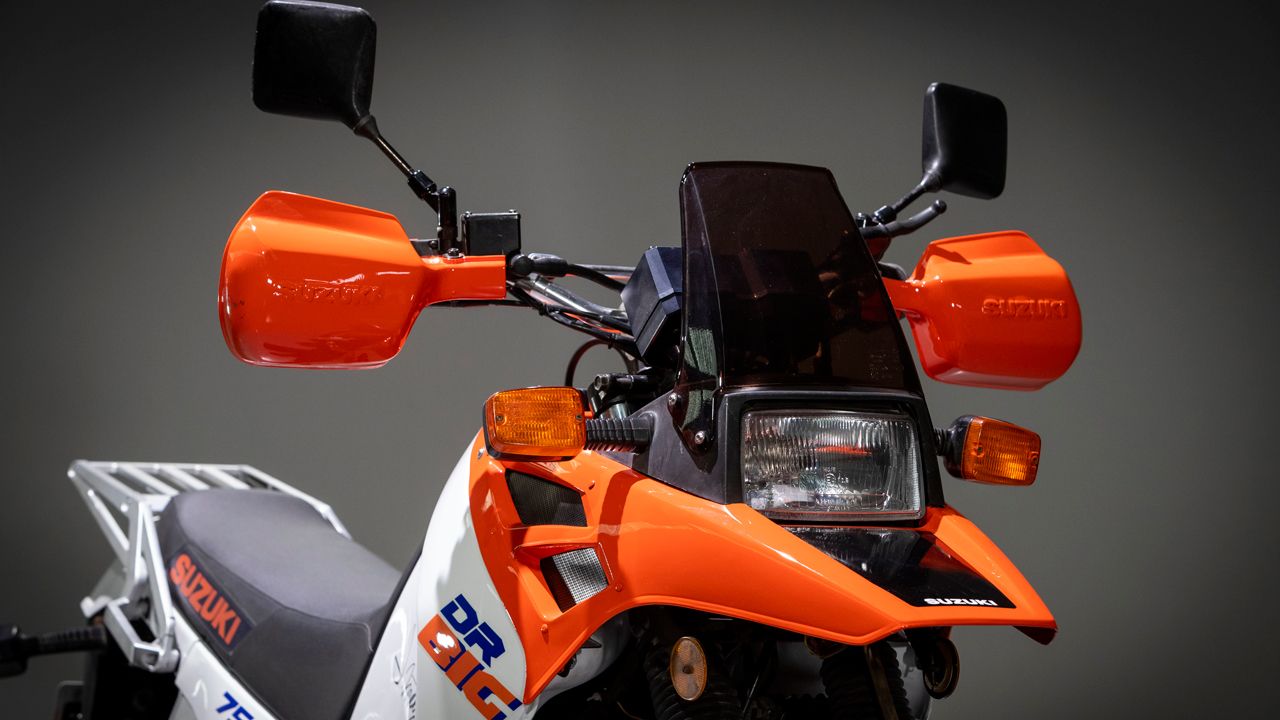 Suzuki DR750S Big 1988