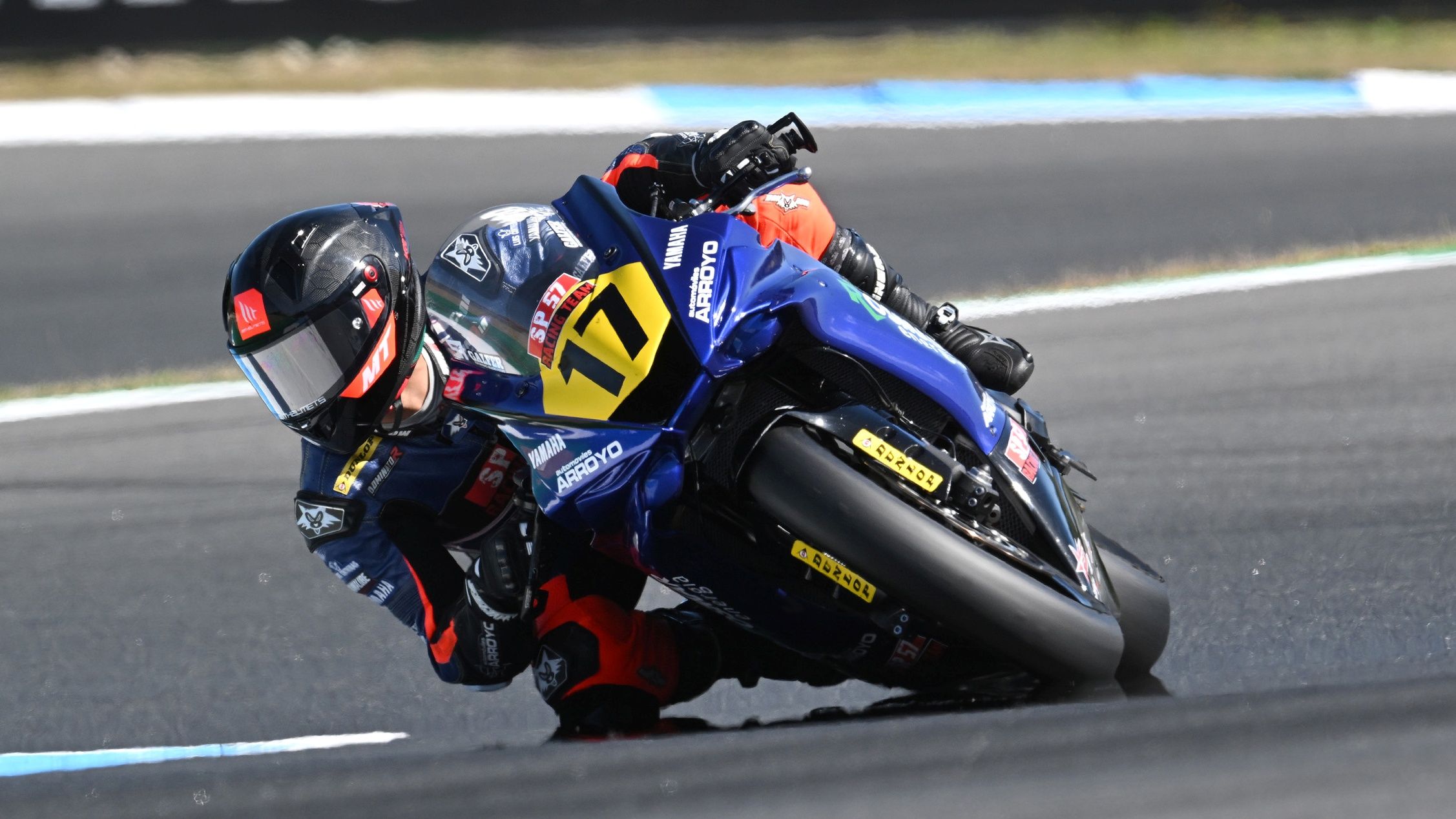 Dani Muñoz ganó la primera carrera de la historia del Europeo de Stock