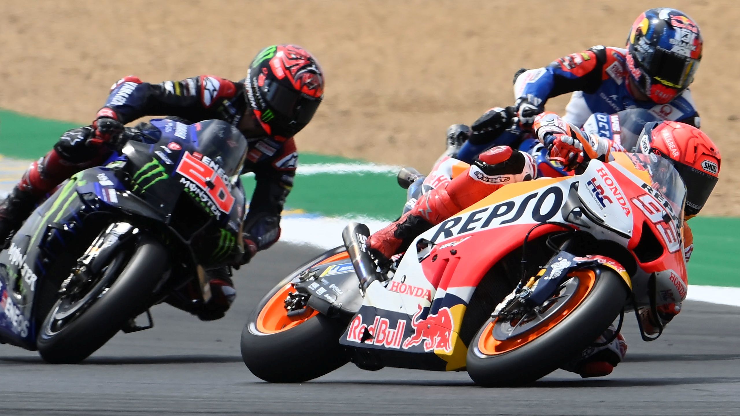 Marc Márquez y Fabio Quartararo en la carrera del año pasado de MotoGP en Le Mans