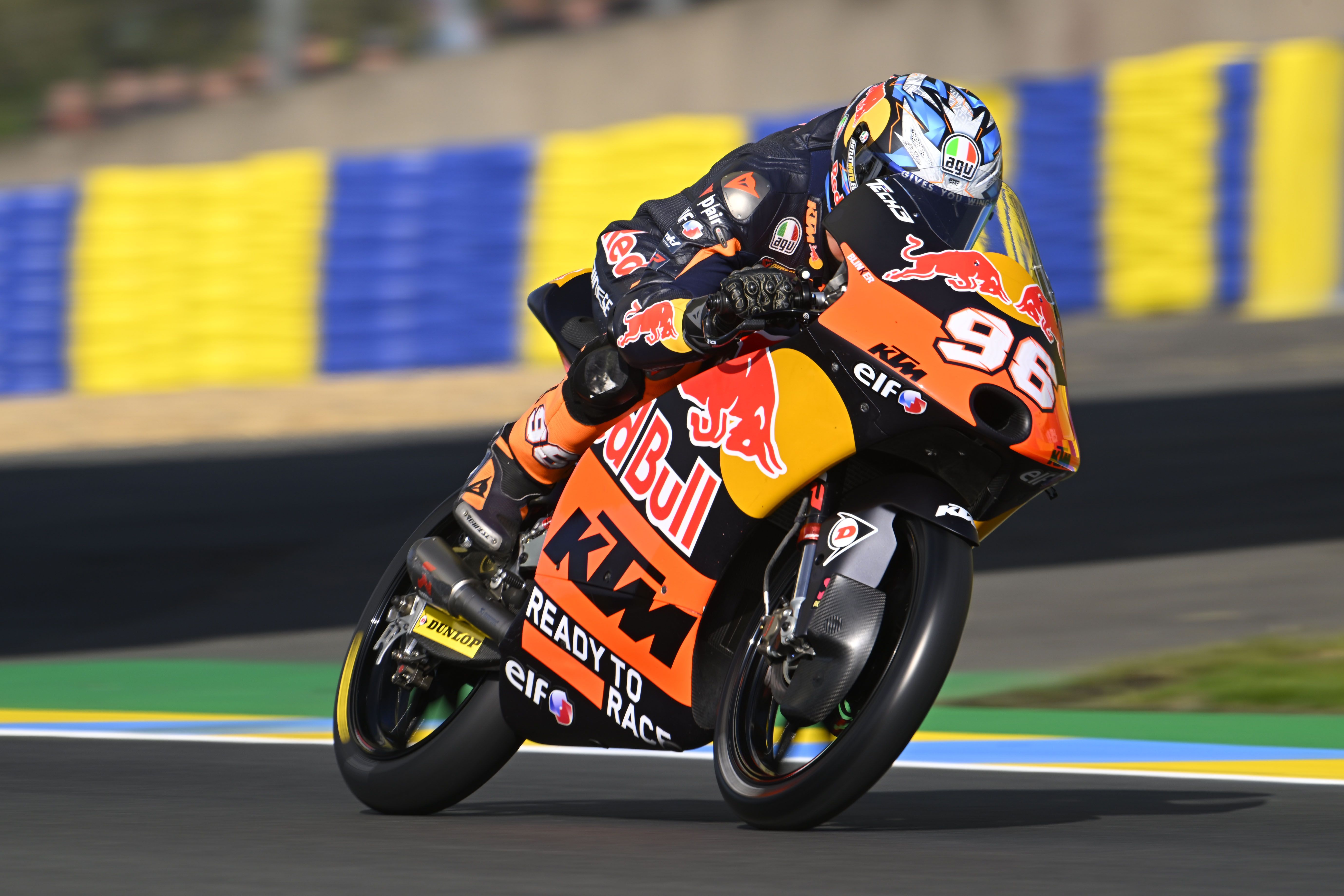 Segunda victoria del año de Dani Holgado que es más lídera del Mundial de Moto3.