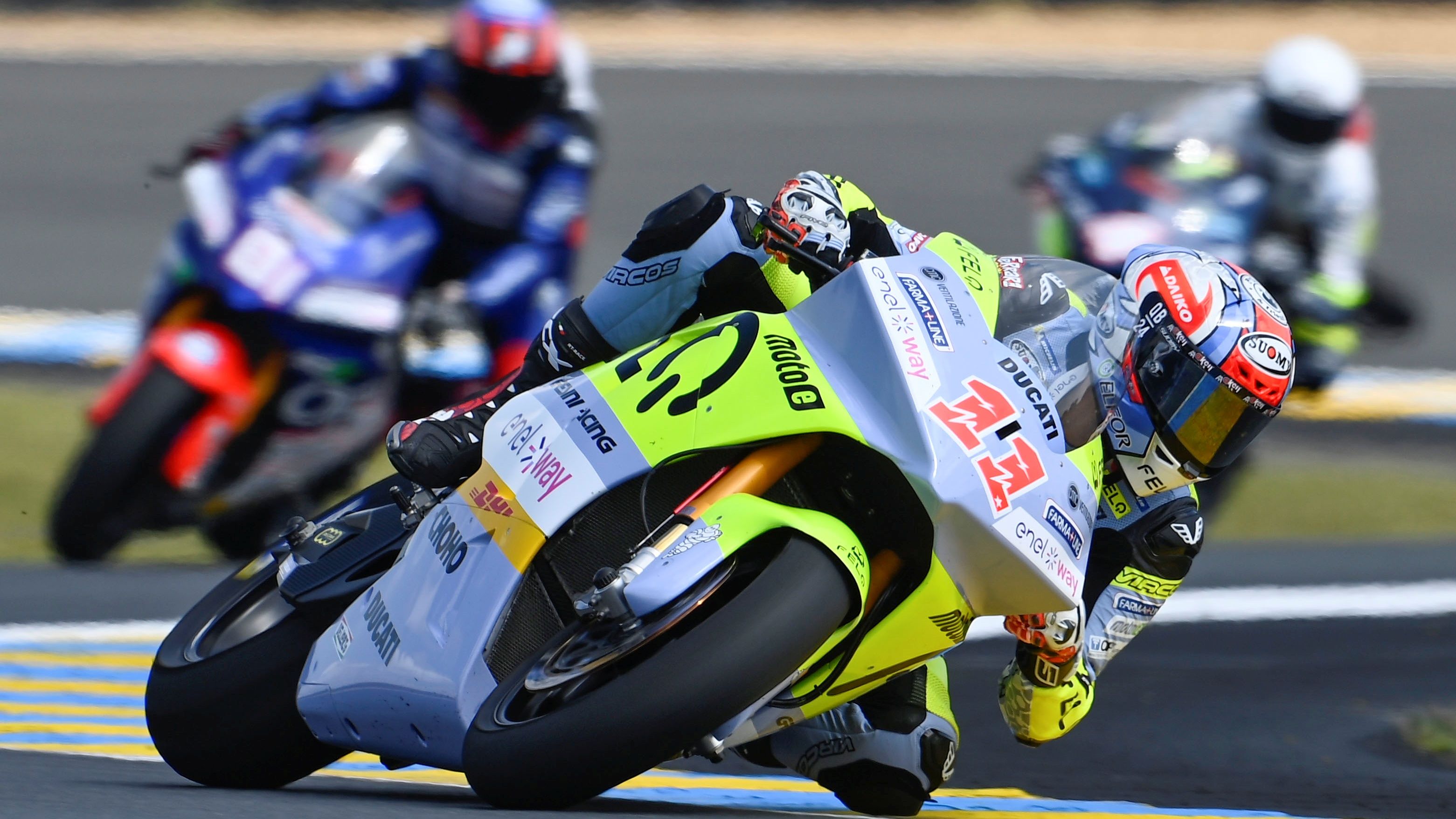 Matteo Ferrari se escapa de Jordi Torres, MotoE Le Mans 2023