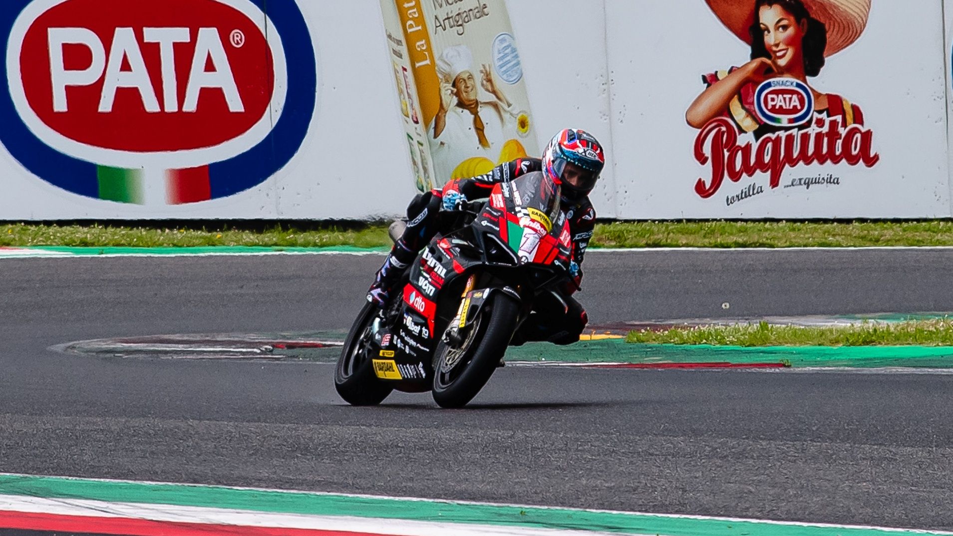 Michele Pirro firmó un doblete majestuoso en un difícil Misano