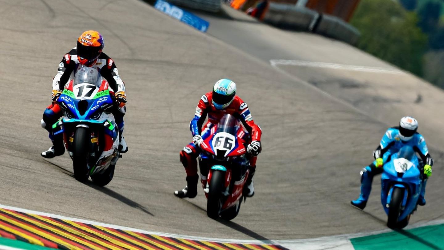 Ilya Mikhalchik, Florian Alt y Hannes Soomer han sido los protagonistas del IDM Superbike 2023 en Sachsenring
