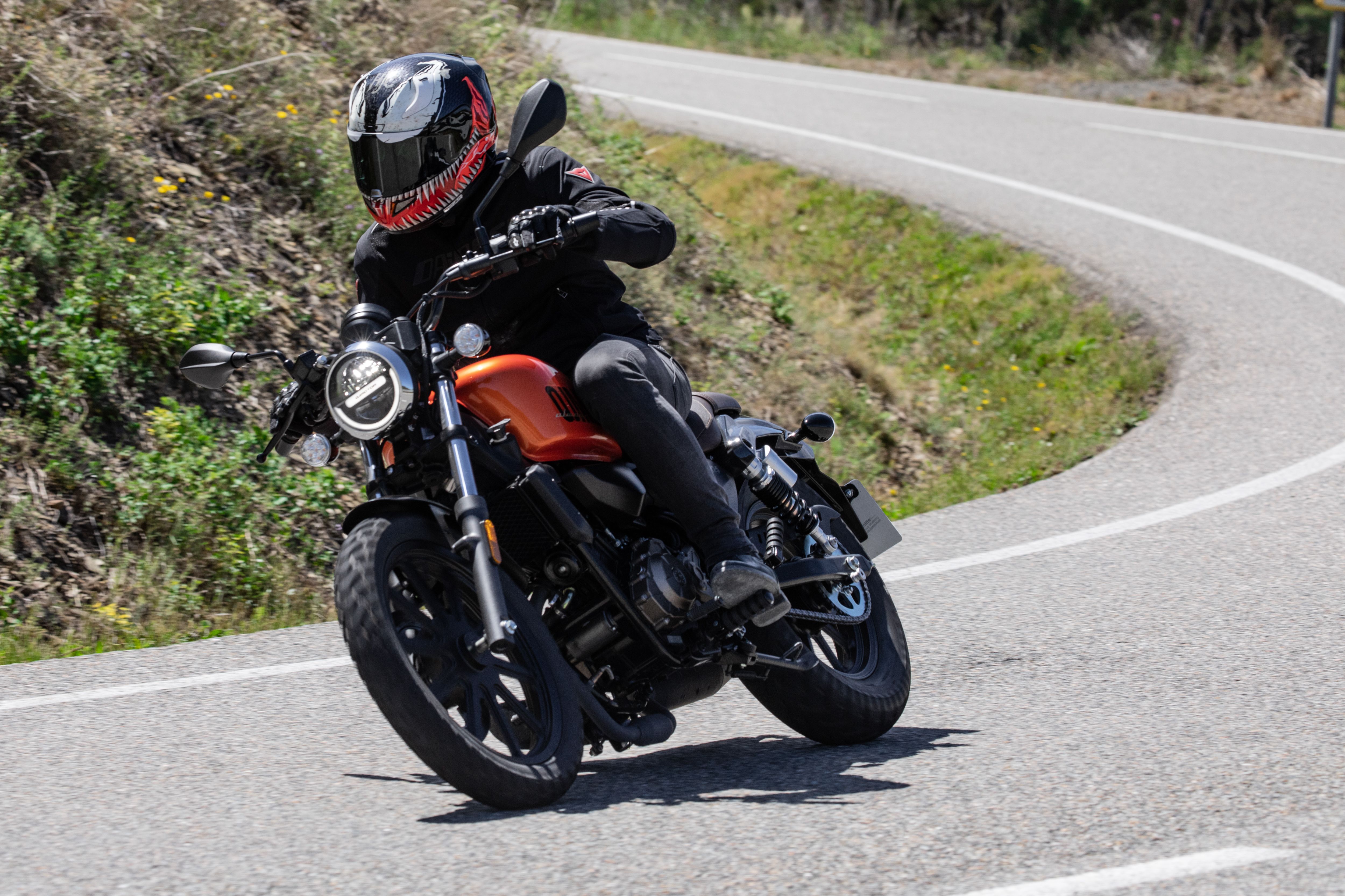 QJMotor SRV125 accion (6)