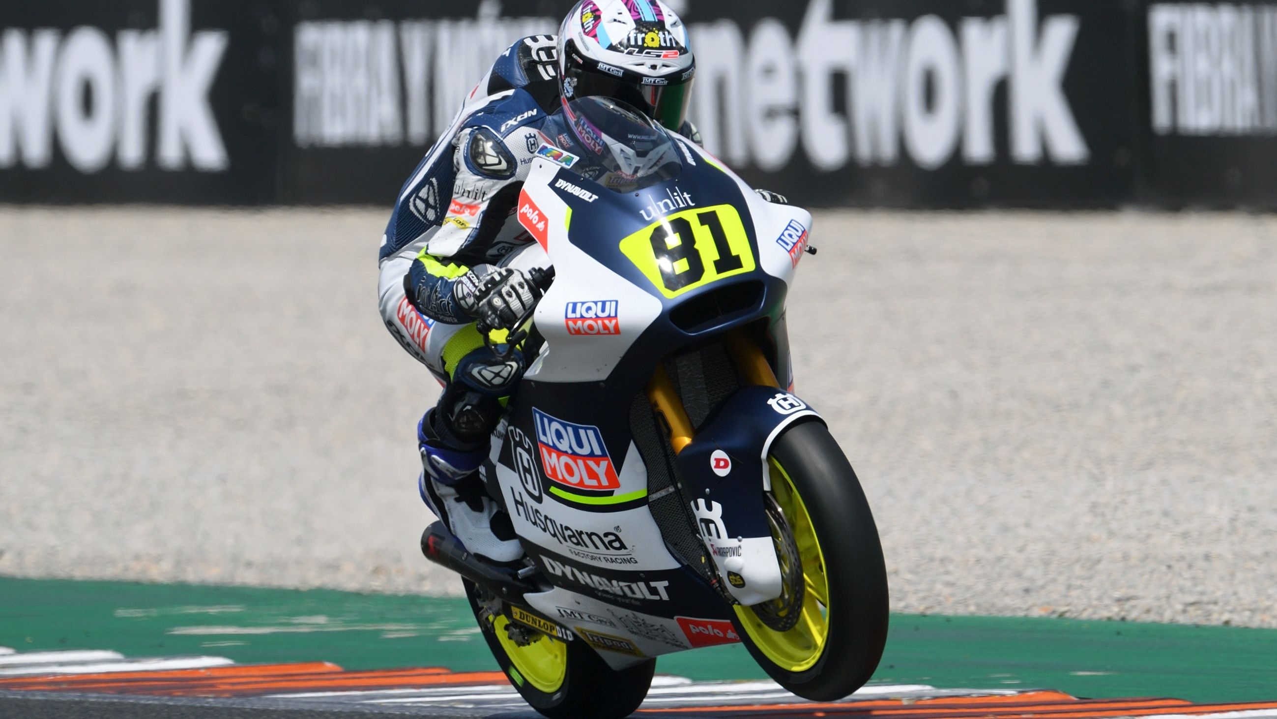 Senna Agius arrasa en Valencia y suma tres victorias en tres carreras