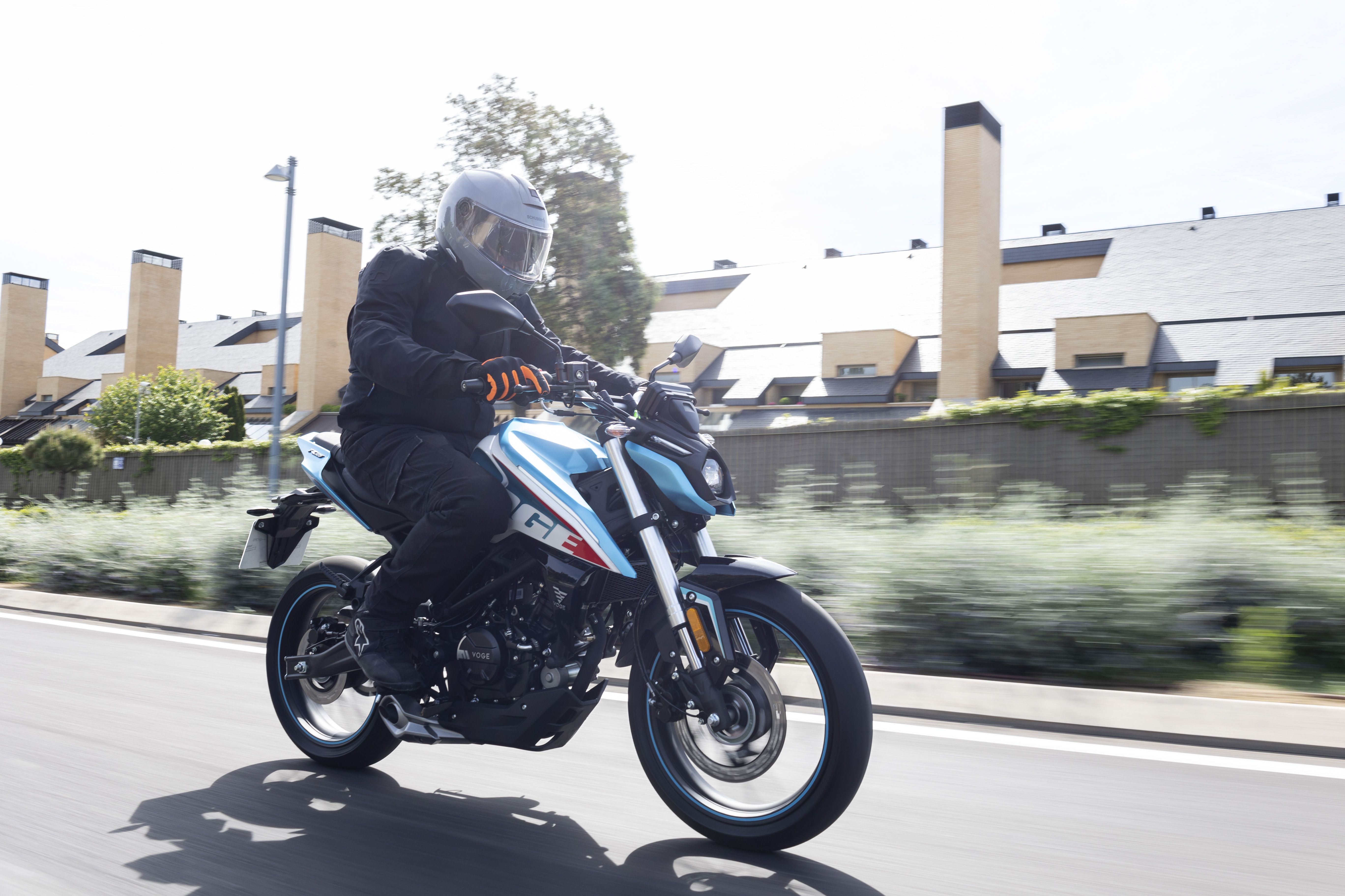 VOGE 125 R