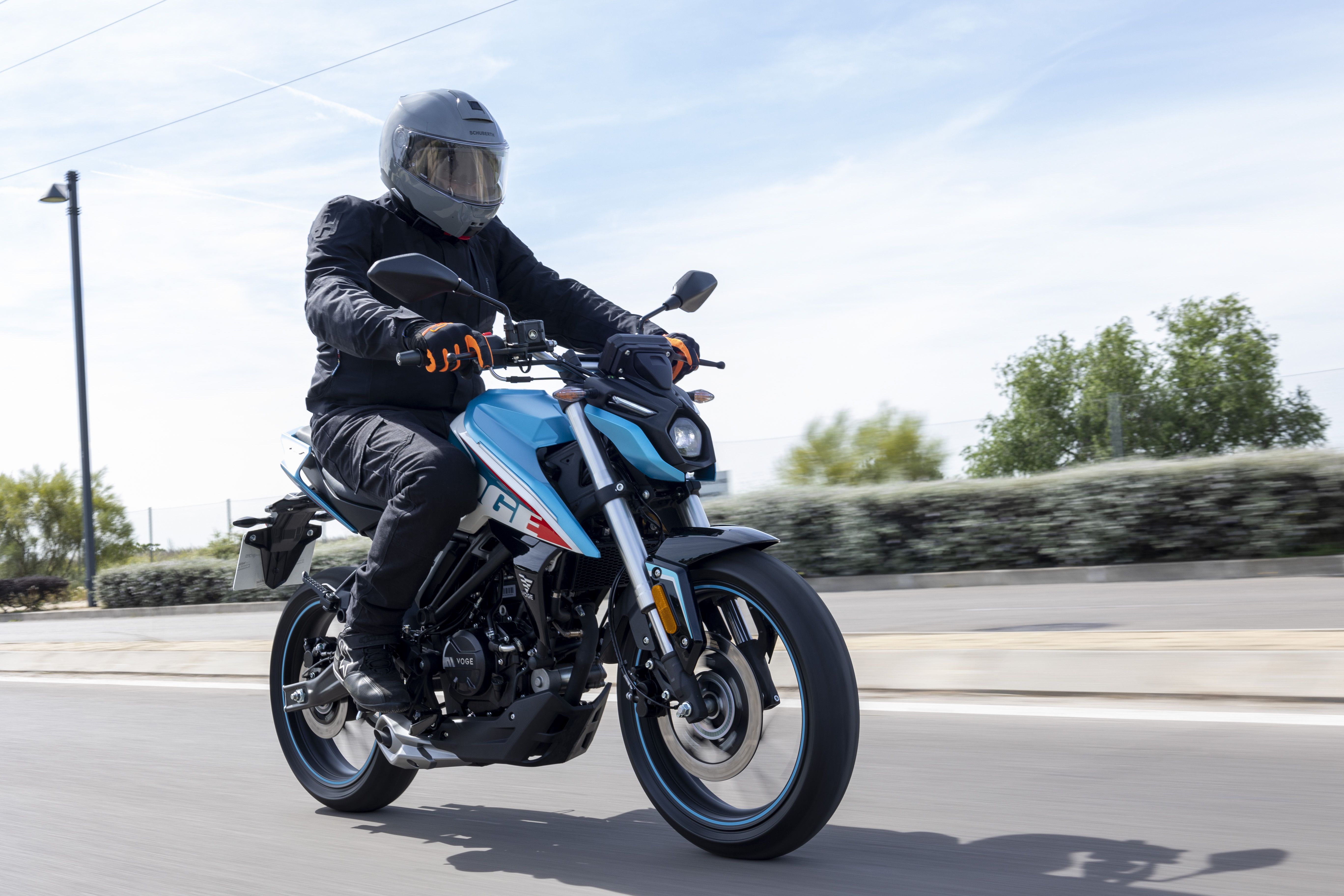 VOGE 125 R