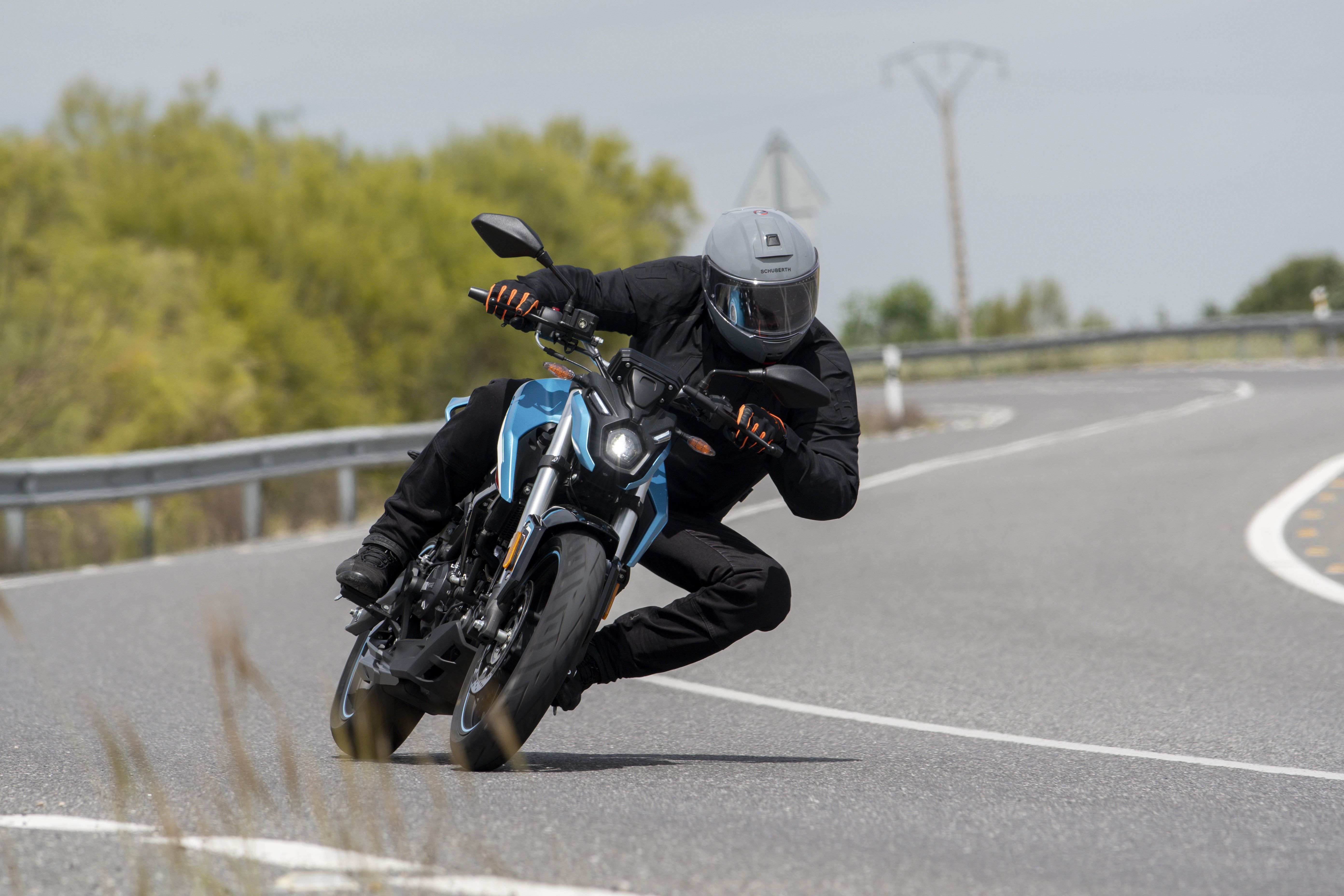 VOGE 125 R