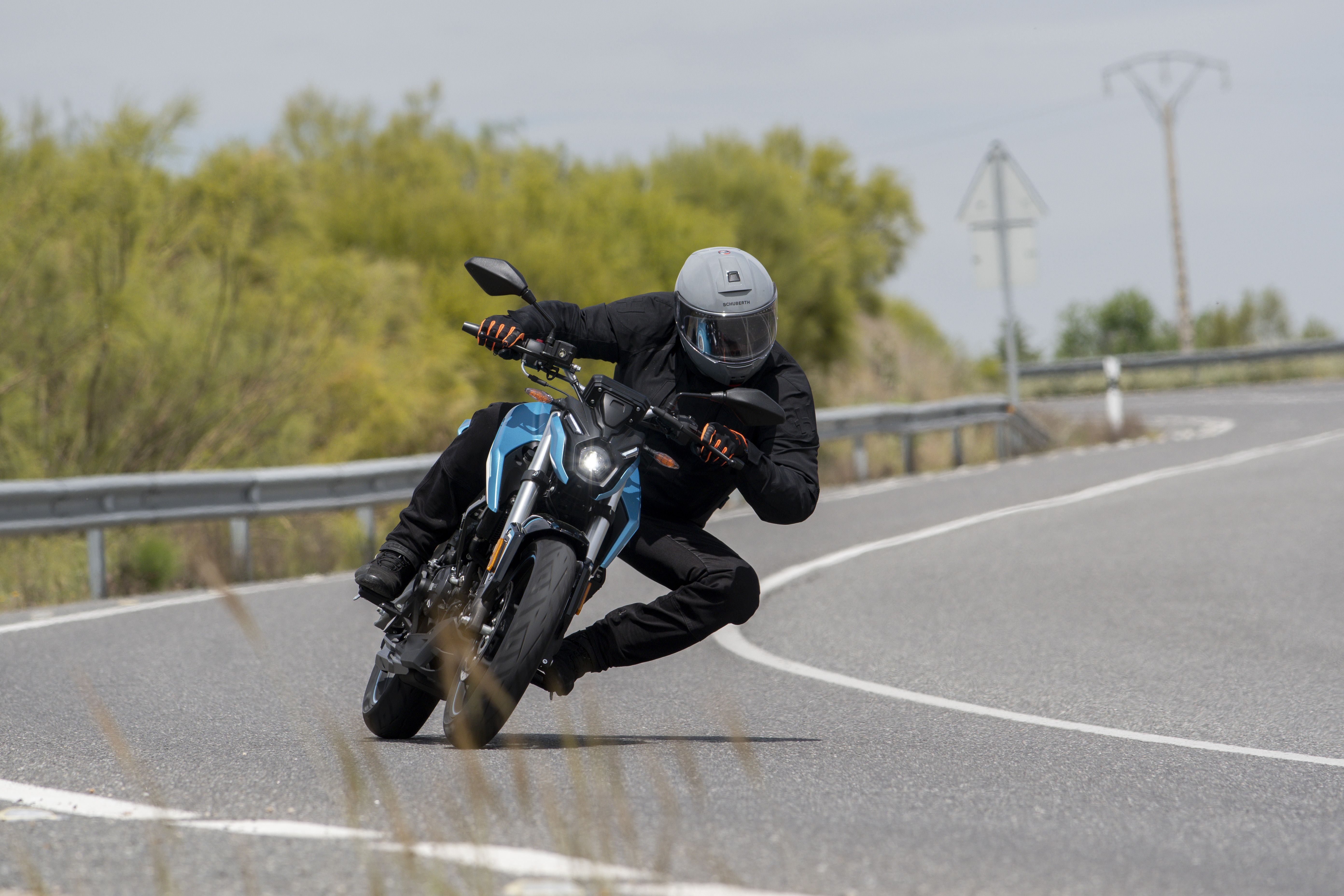 VOGE 125 R