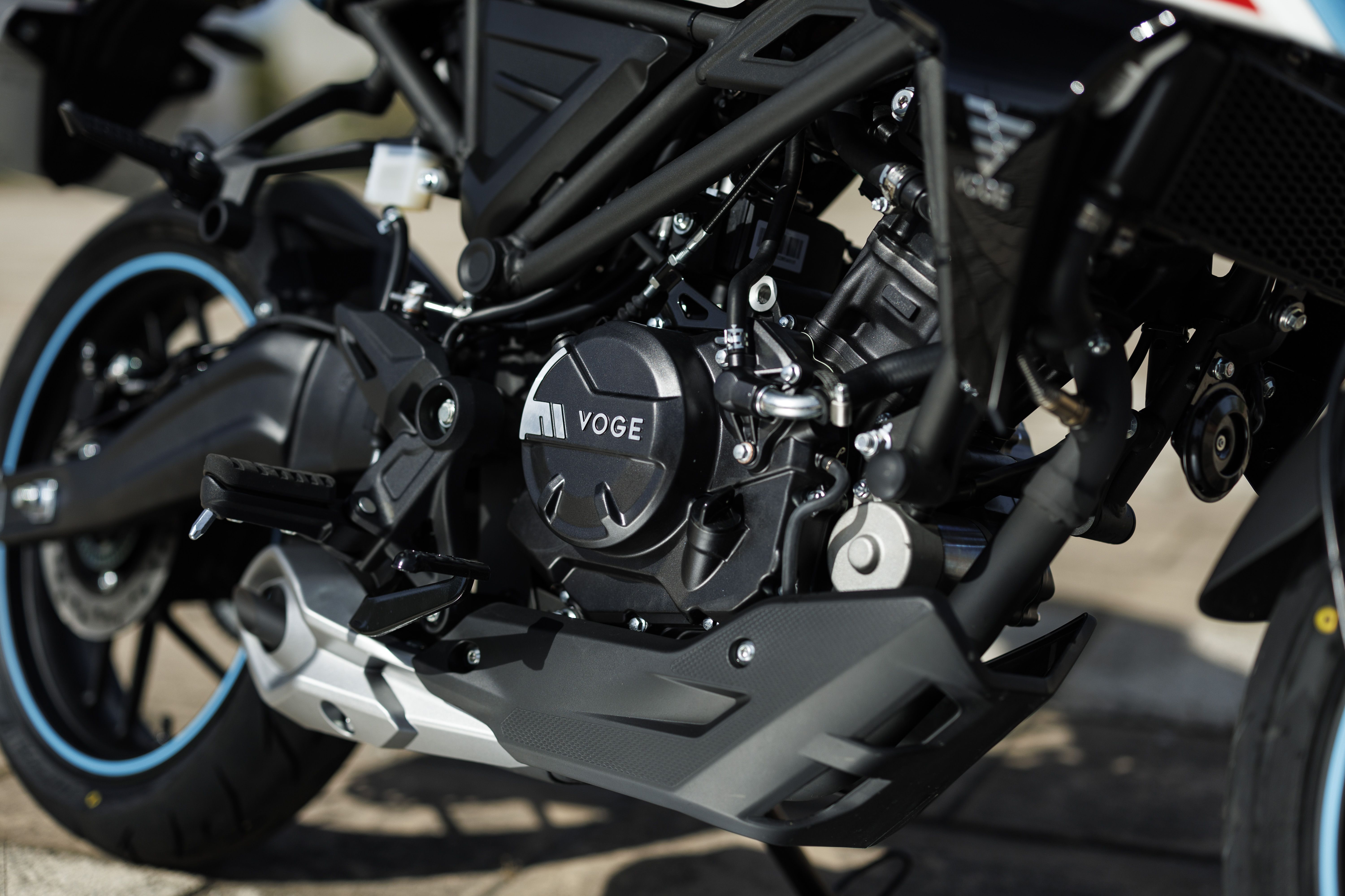 VOGE 125 R
