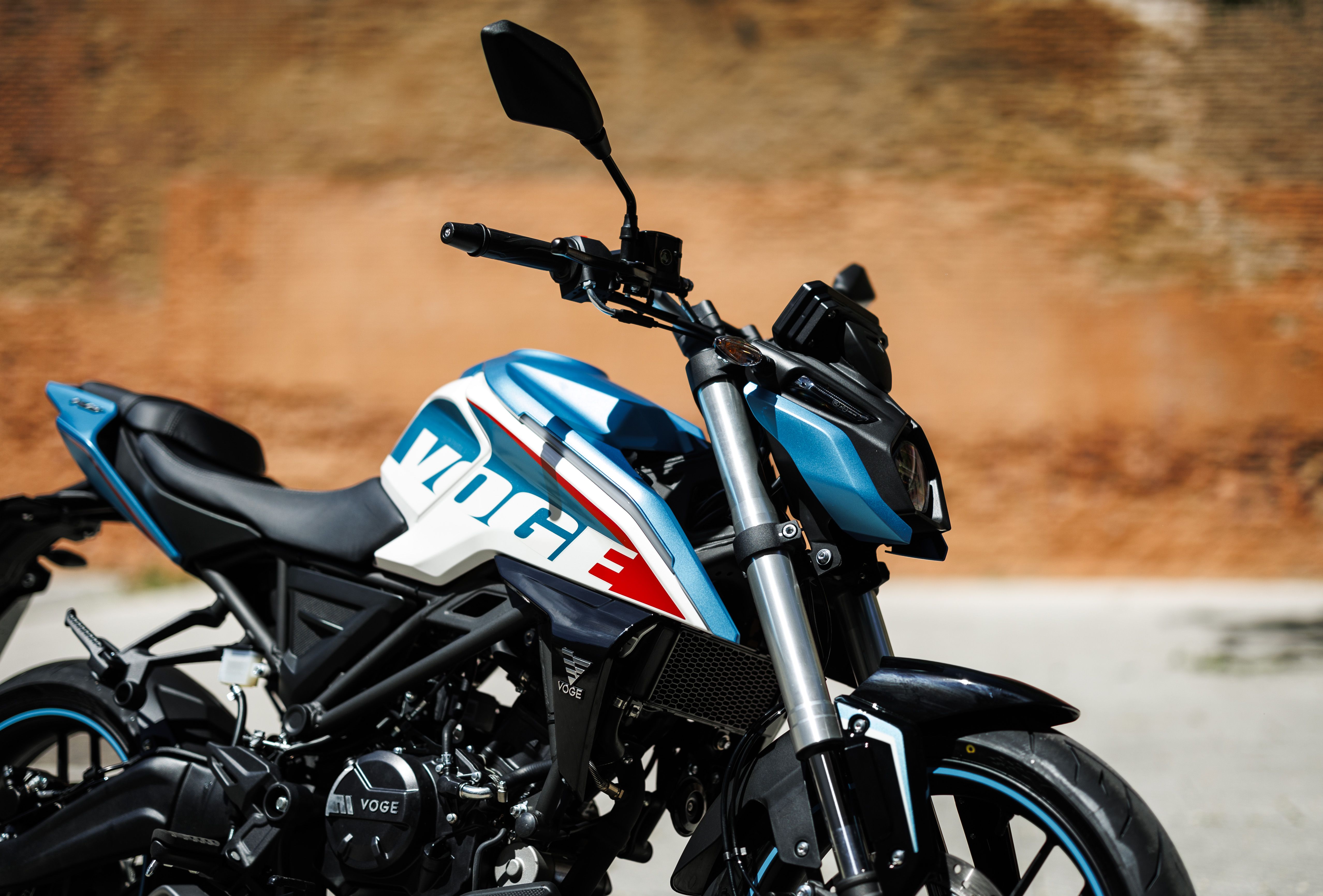 VOGE 125 R