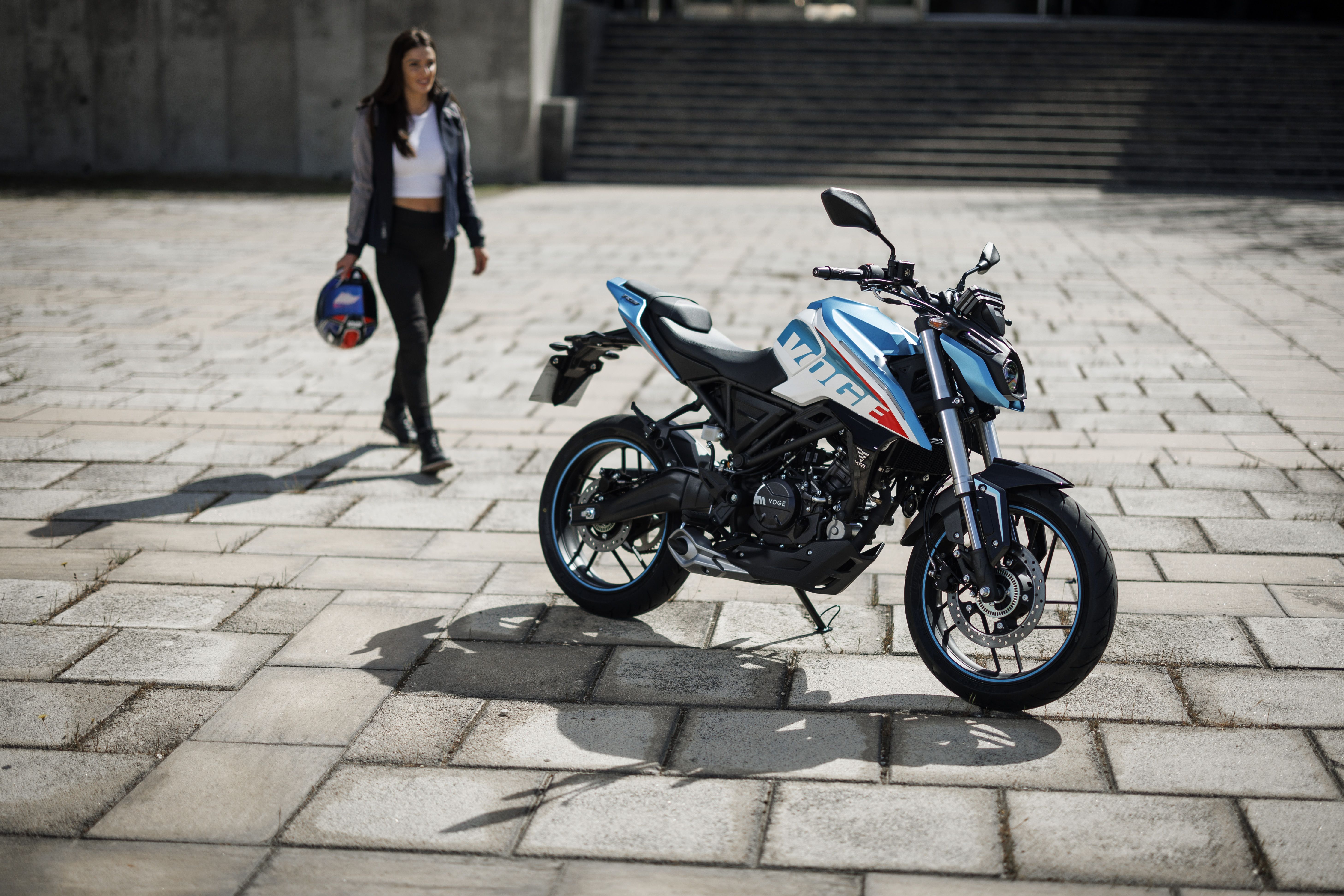 VOGE 125 R