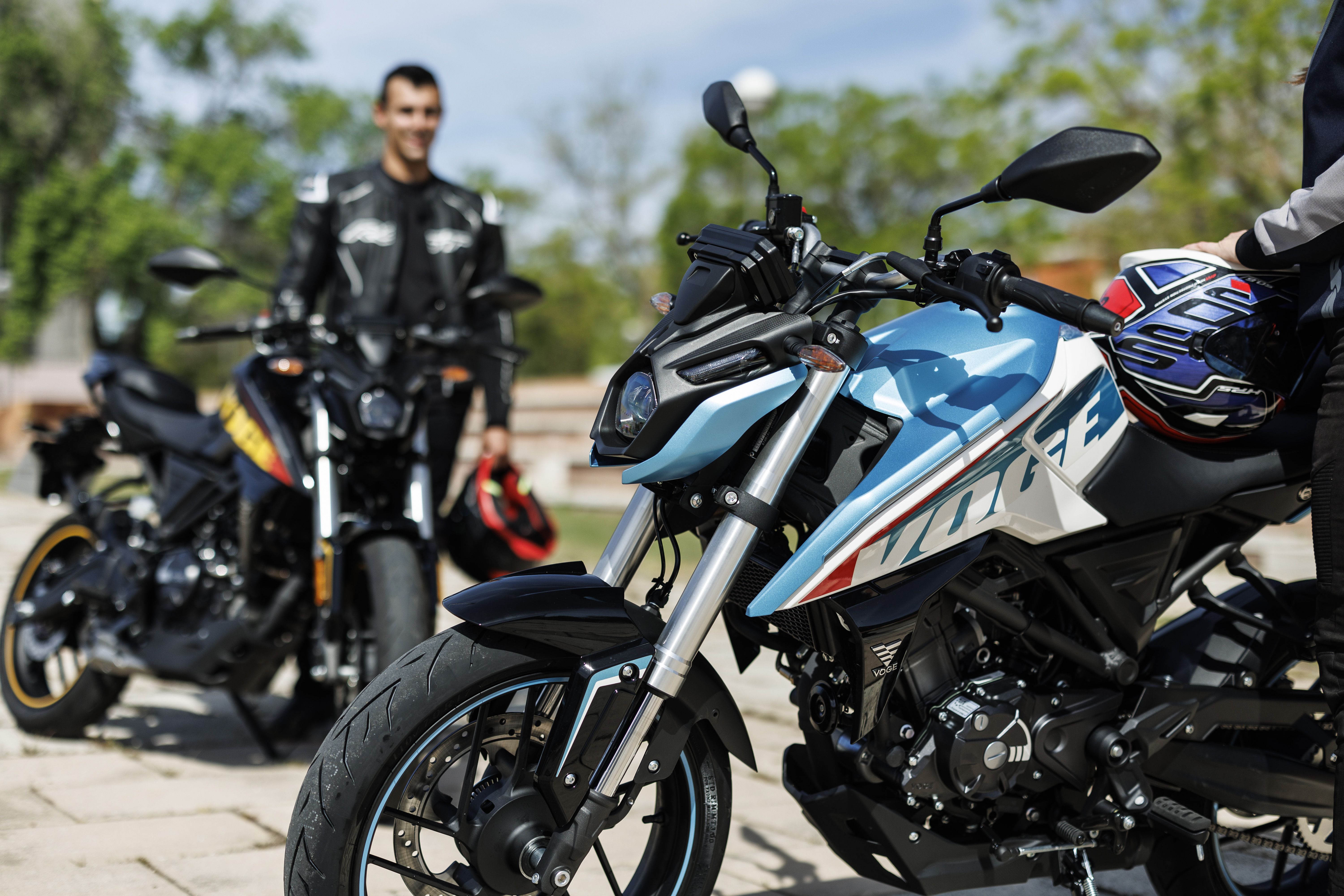 VOGE 125 R