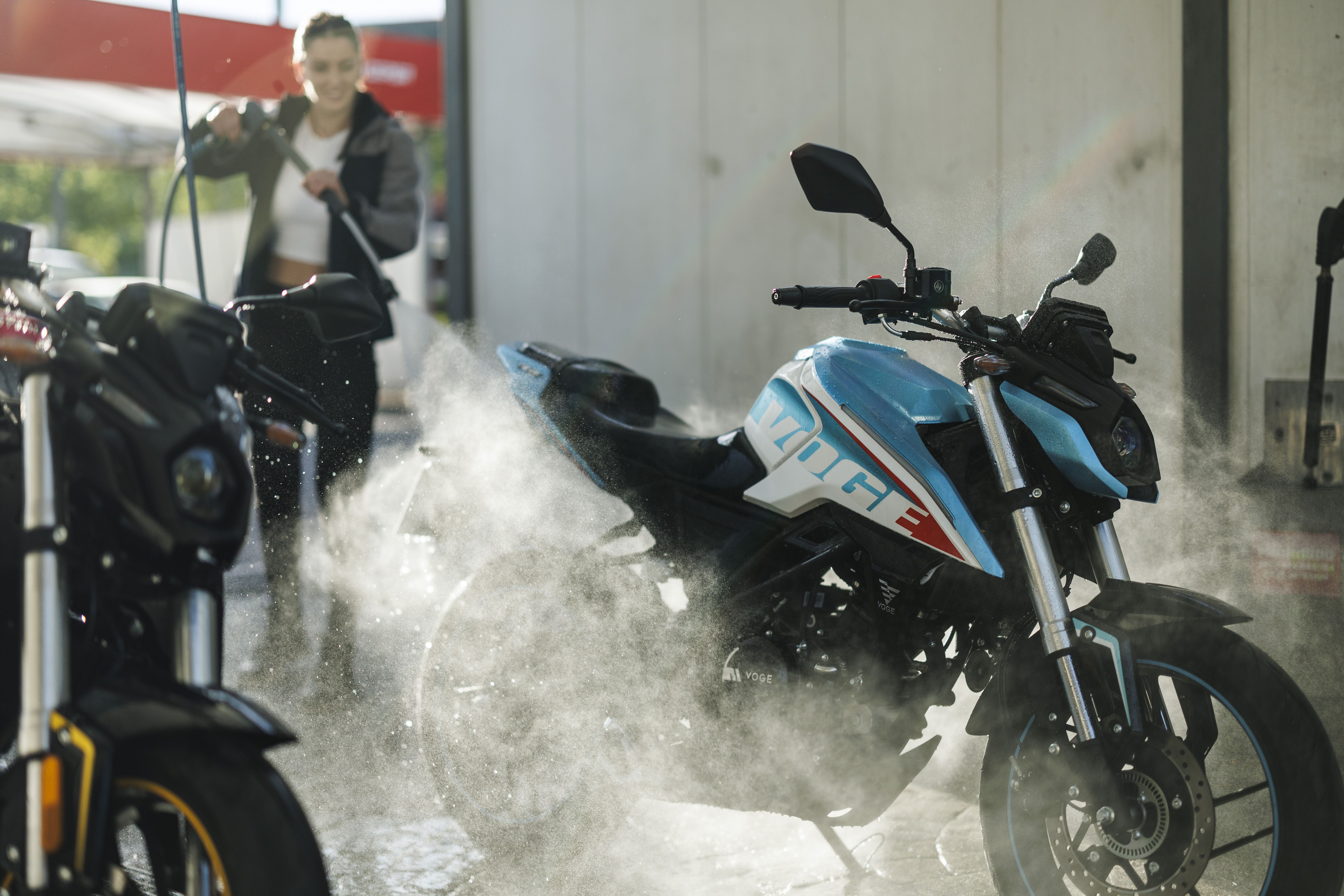 VOGE 125 R