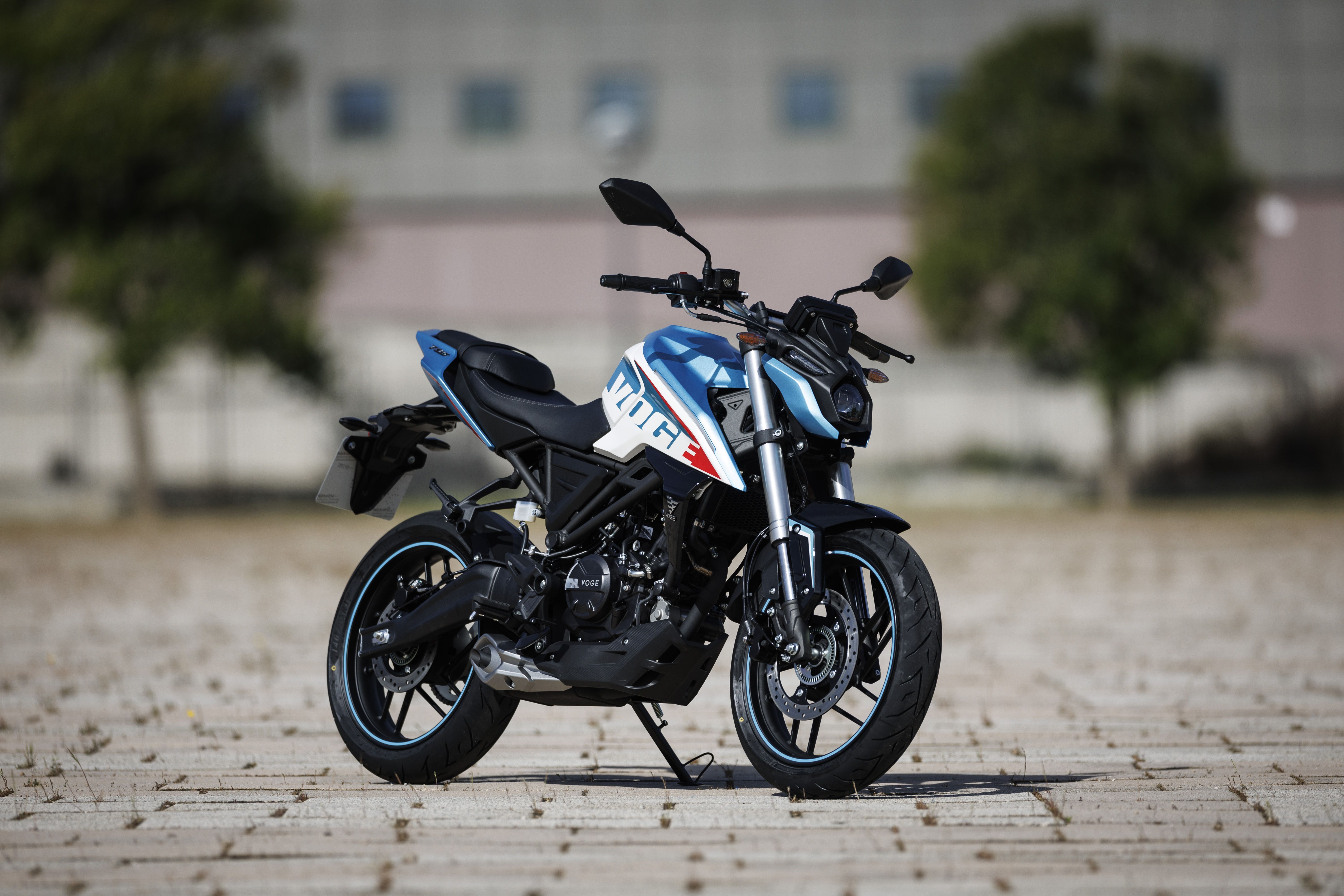 VOGE 125 R