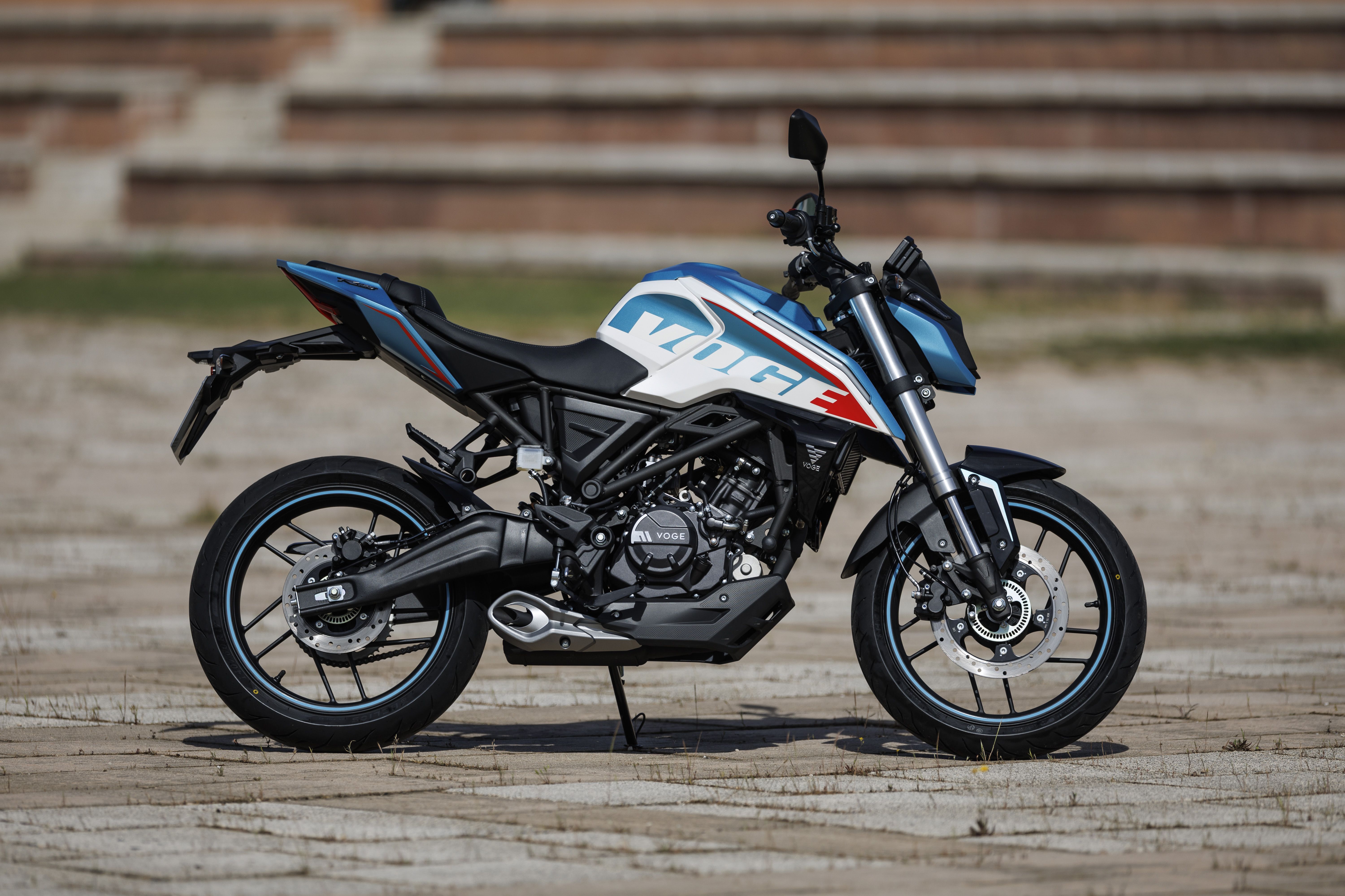 VOGE 125 R