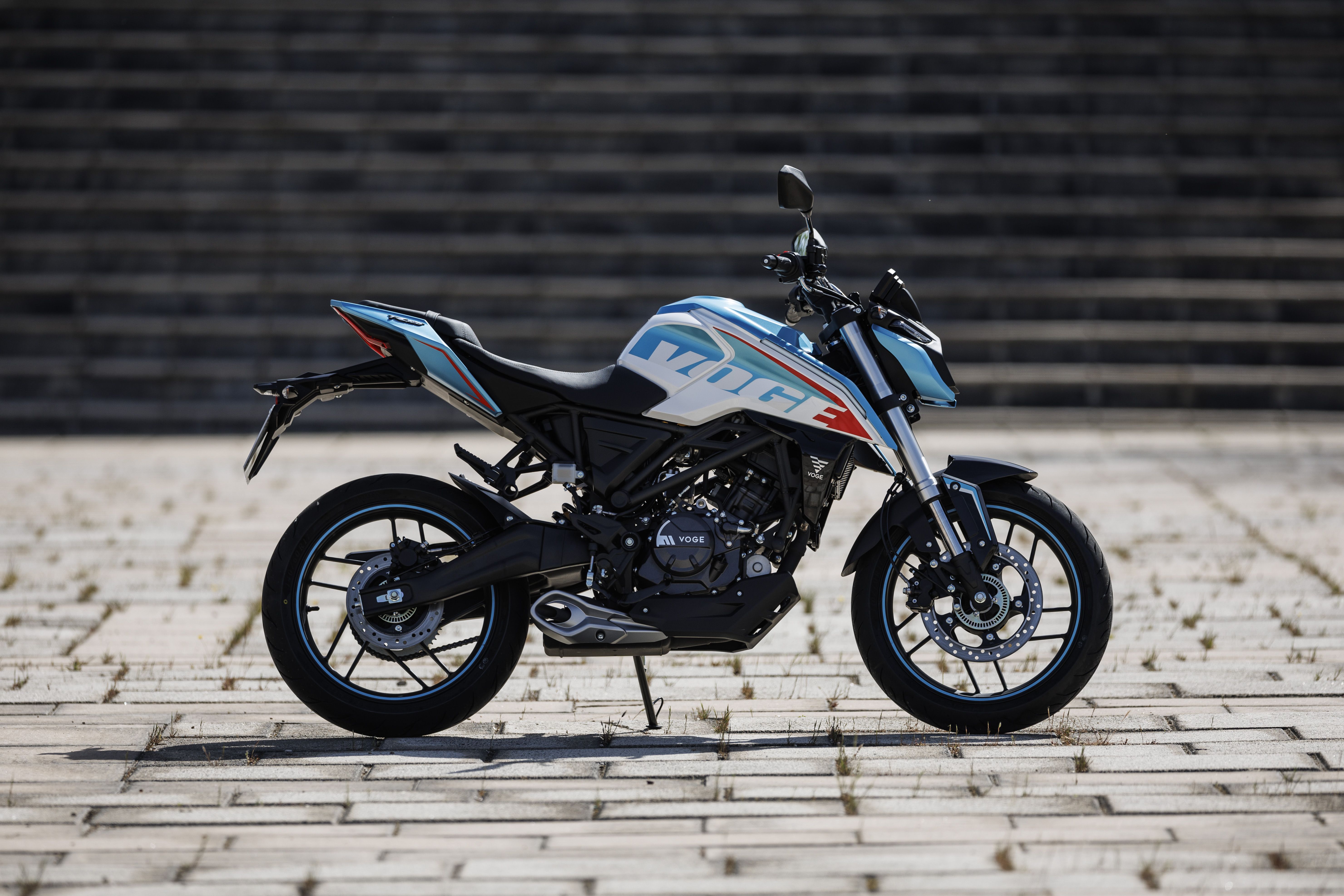 VOGE 125 R