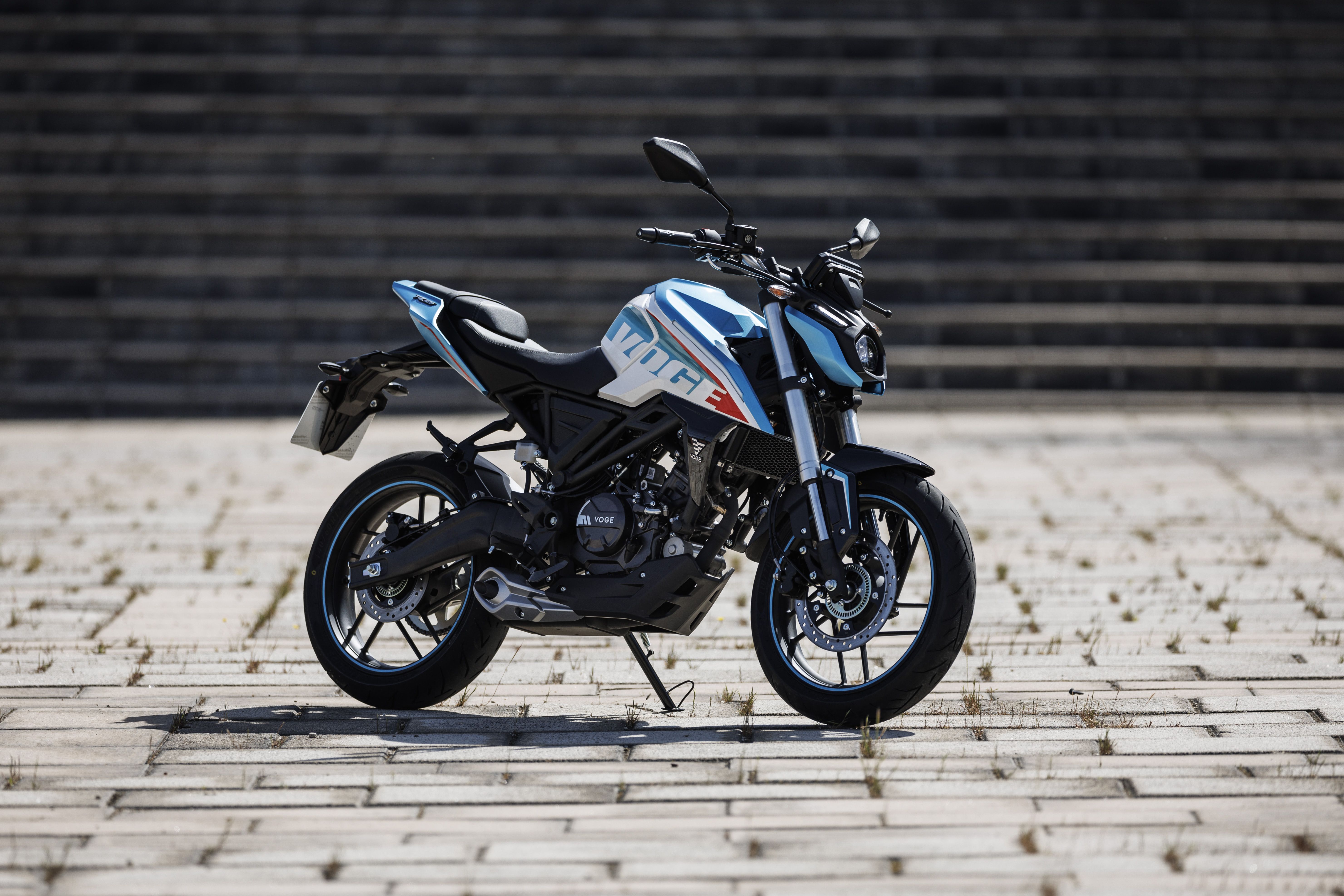 VOGE 125 R