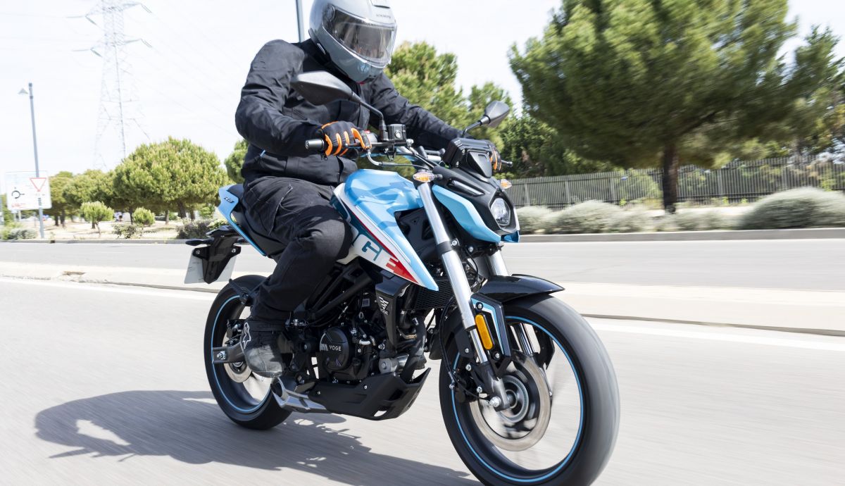 VOGE 125R Motociclismo 01 VOGE 125R Motociclismo 01