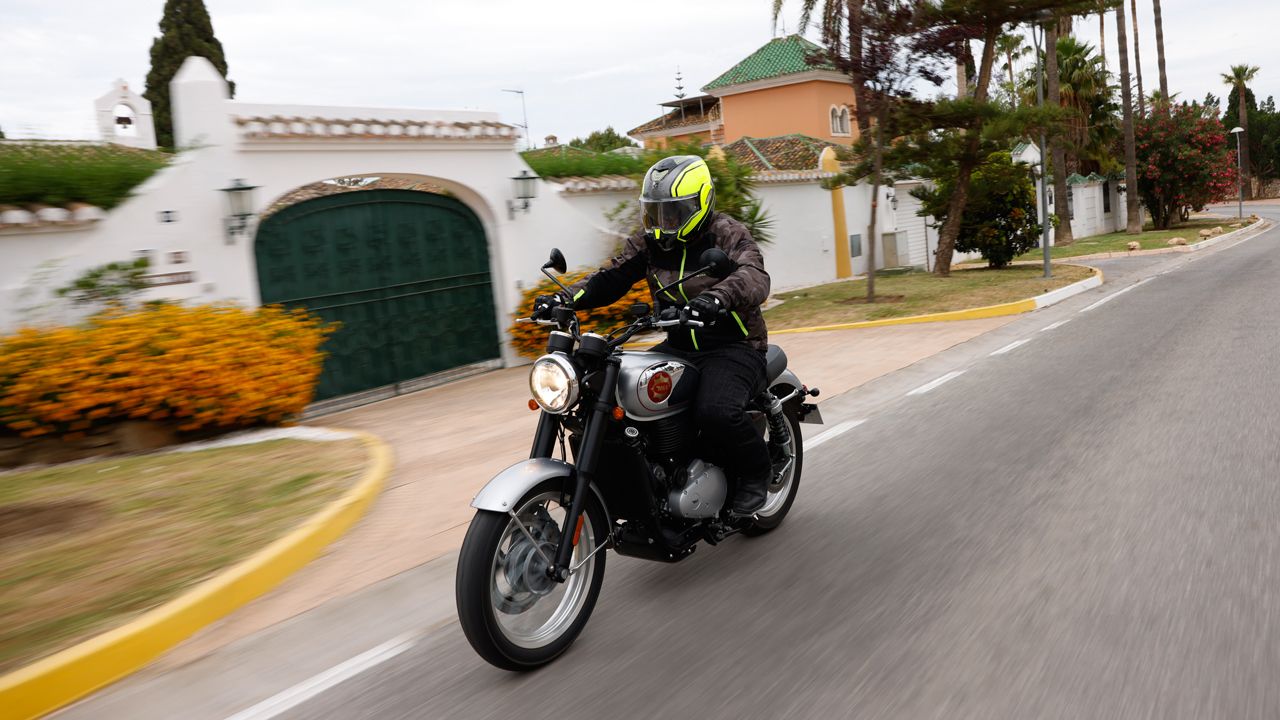 BSA Gold Star 650