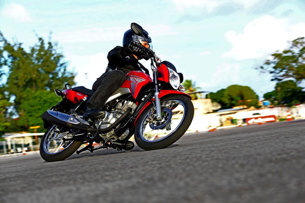 Cómo hacer correr más a una moto de forma legal
